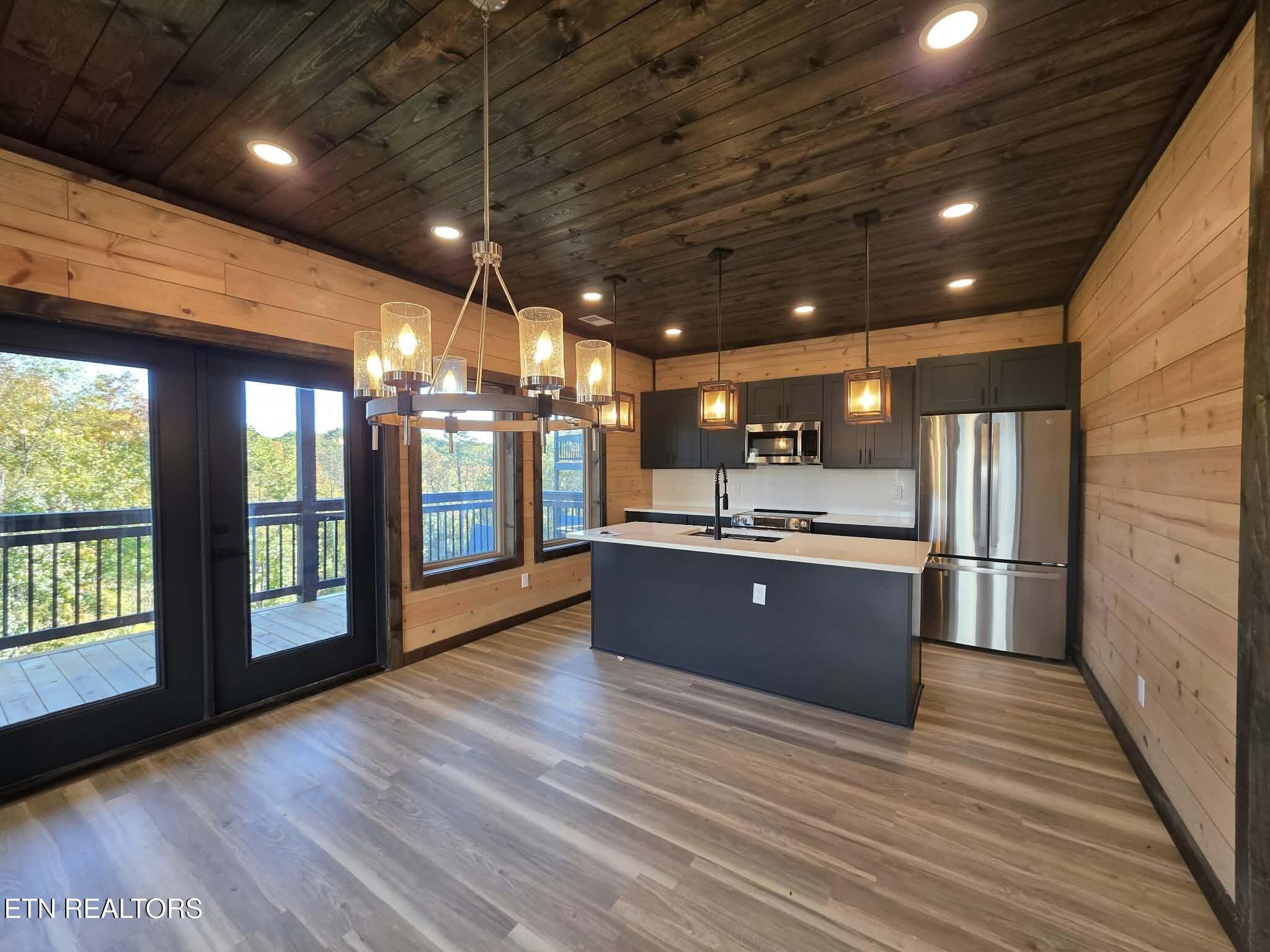 2945 Tipi Way Pigeon Forge TN 37863