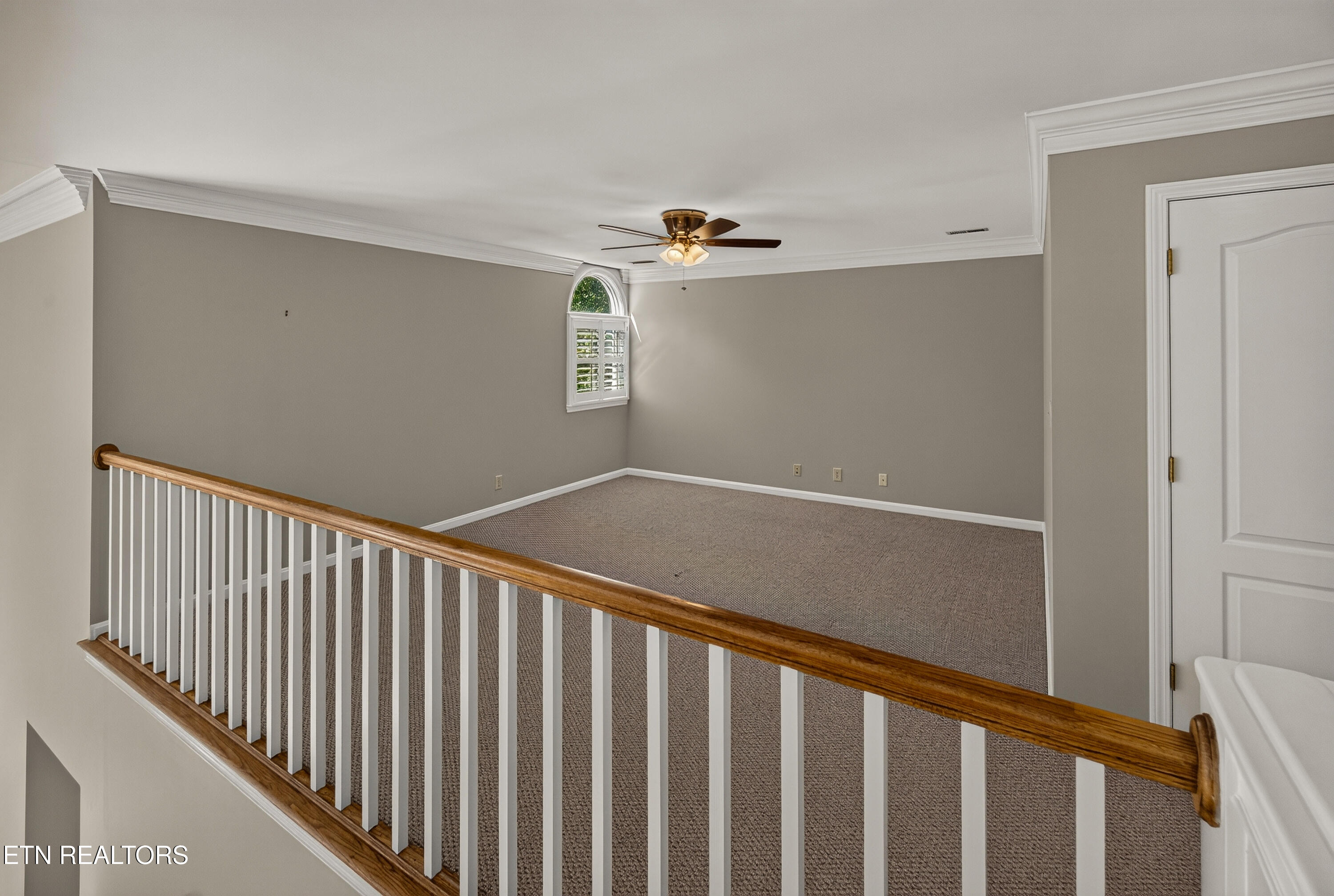 2010 Breakers Point Knoxville TN 37922