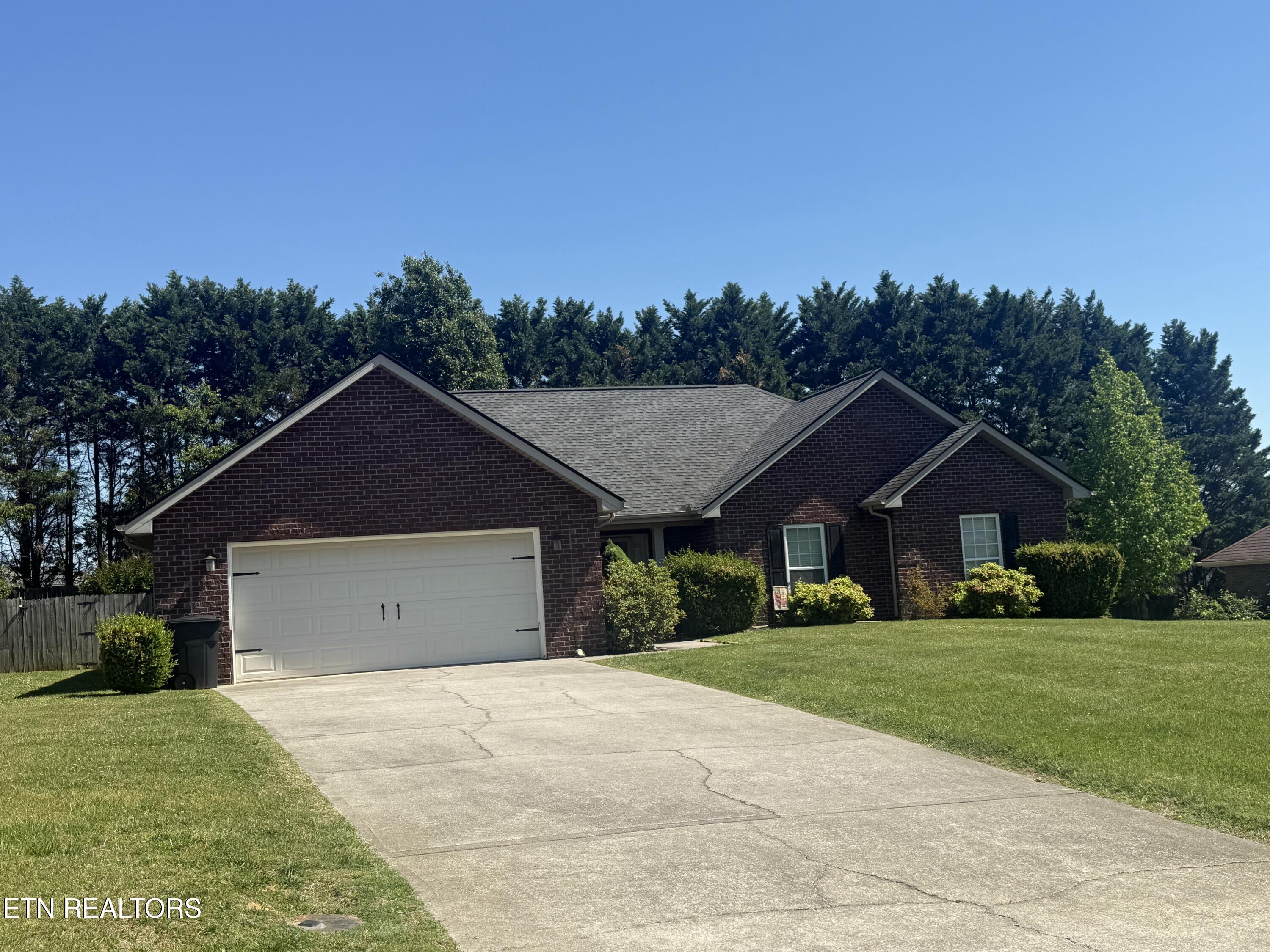 260 Edinburgh Drive Lenoir City TN 37771
