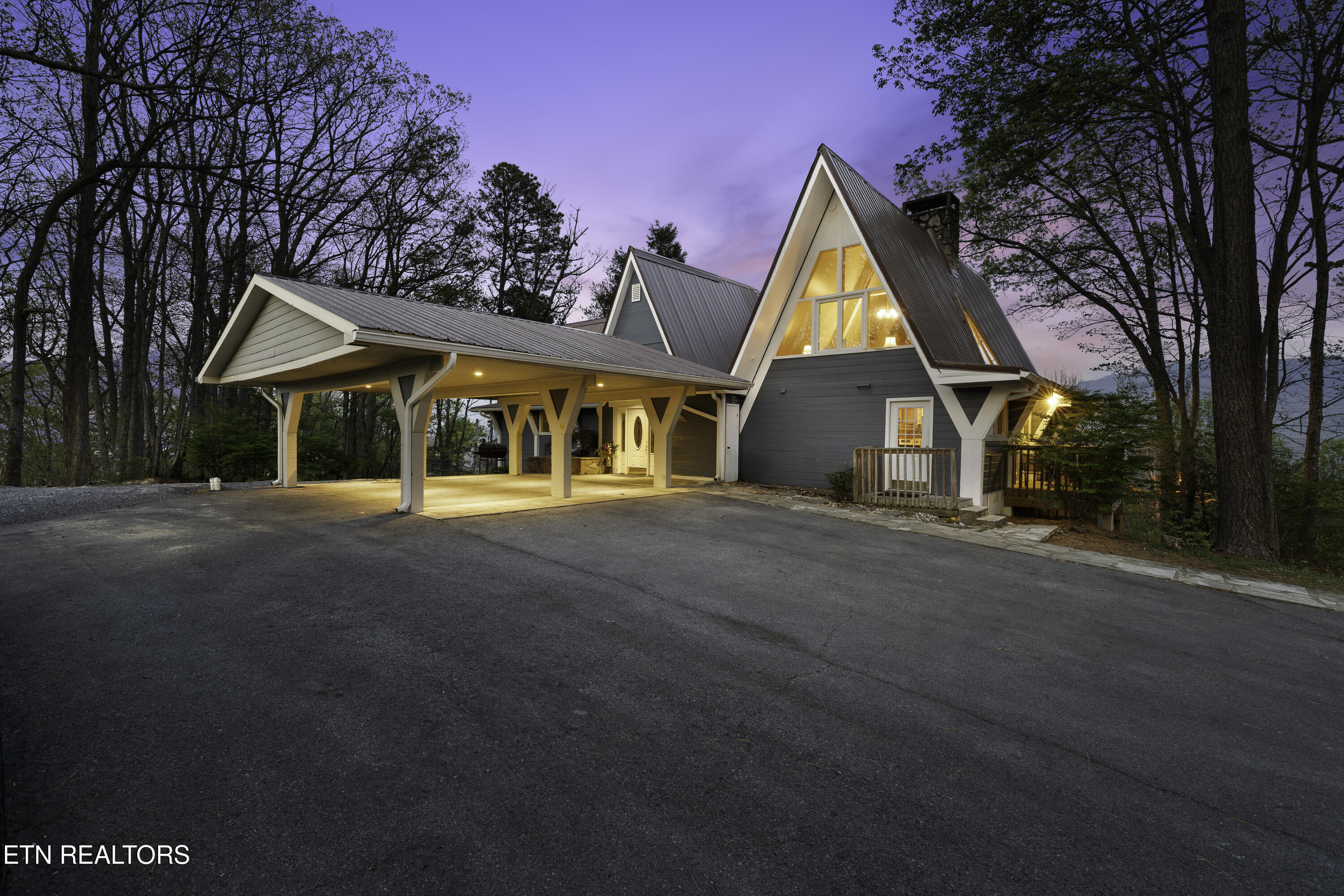 1066 Ski View Drive Gatlinburg TN 37738
