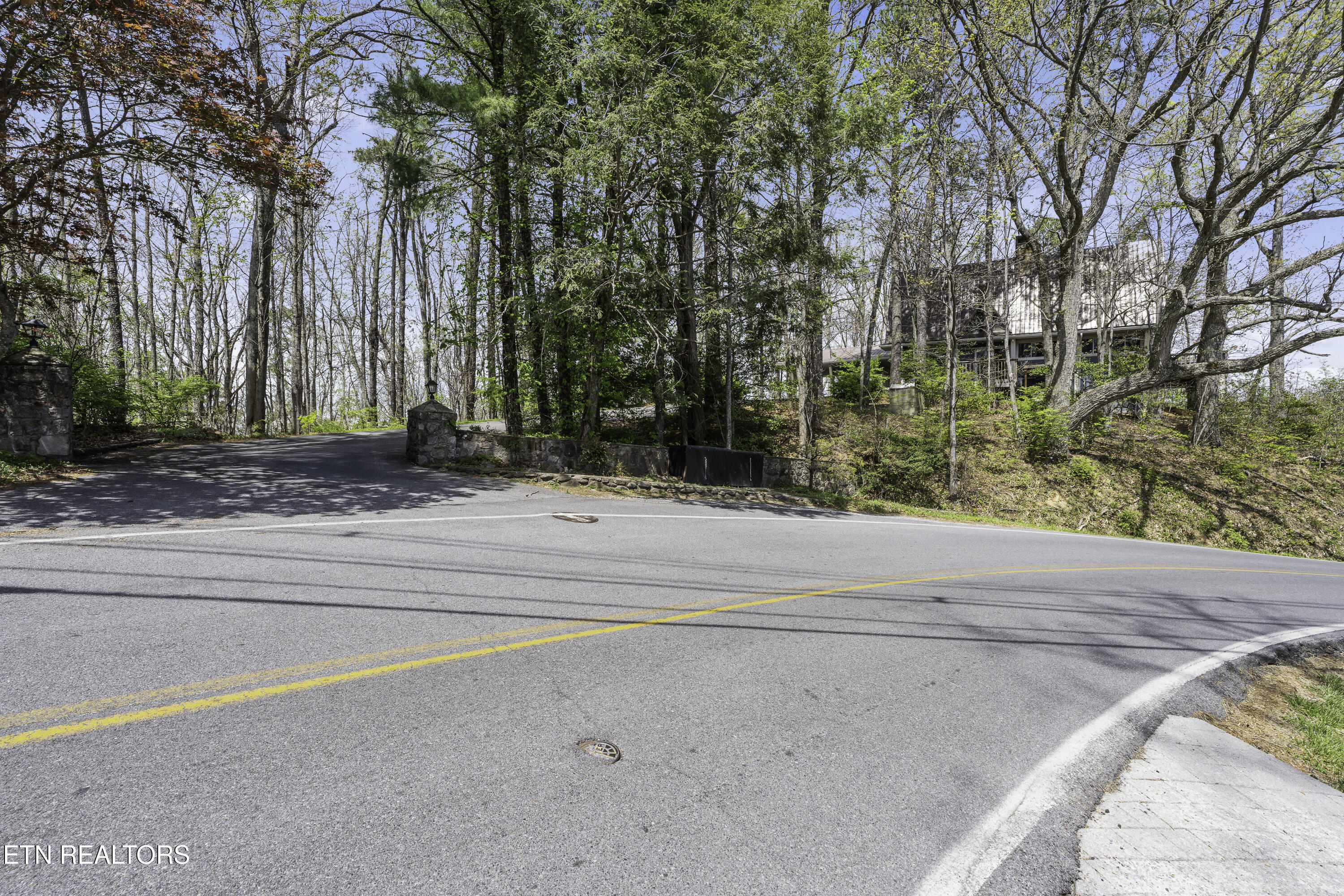 1066 Ski View Drive Gatlinburg TN 37738