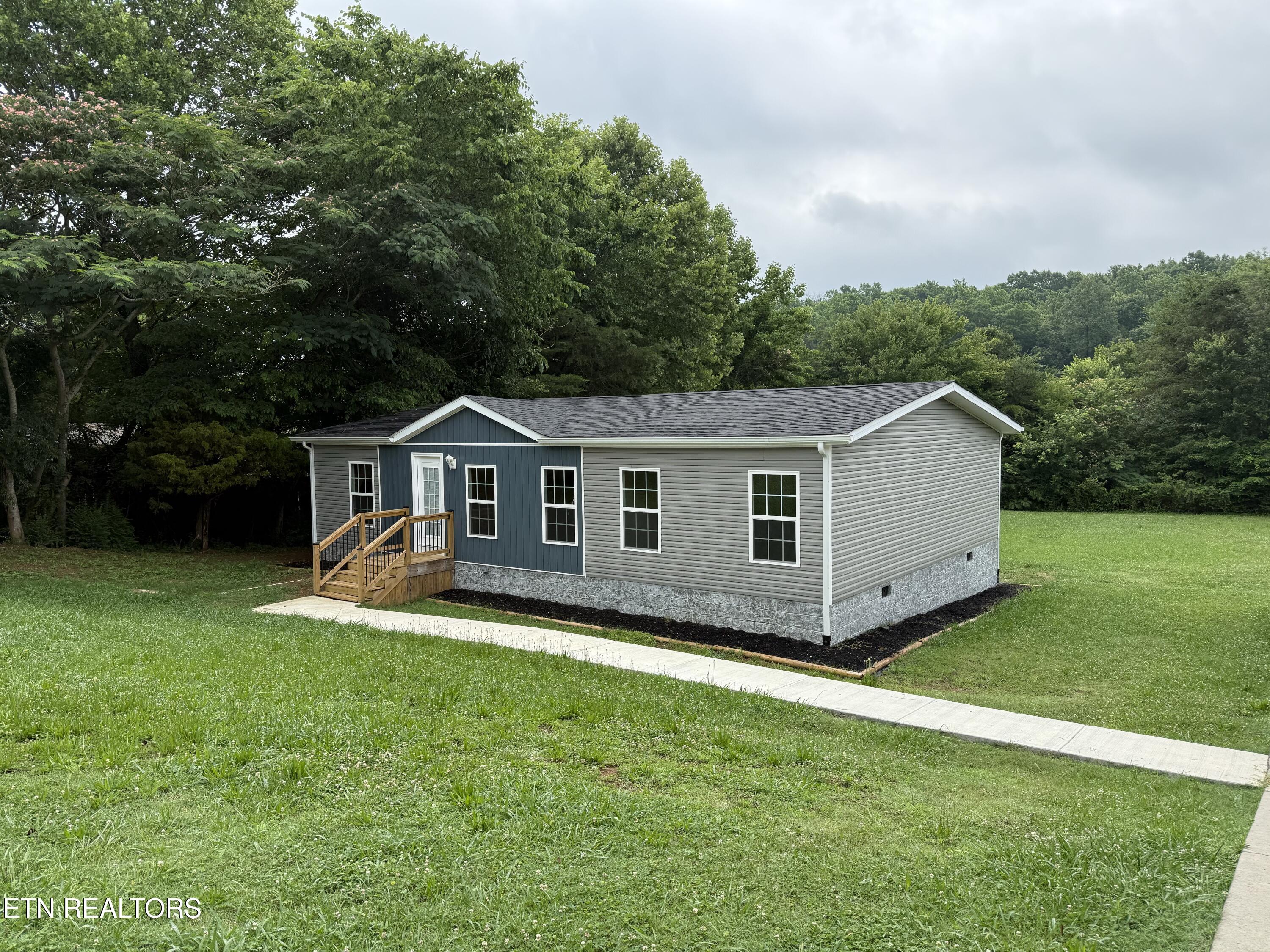 425 Abbott Road Lenoir City TN 37771