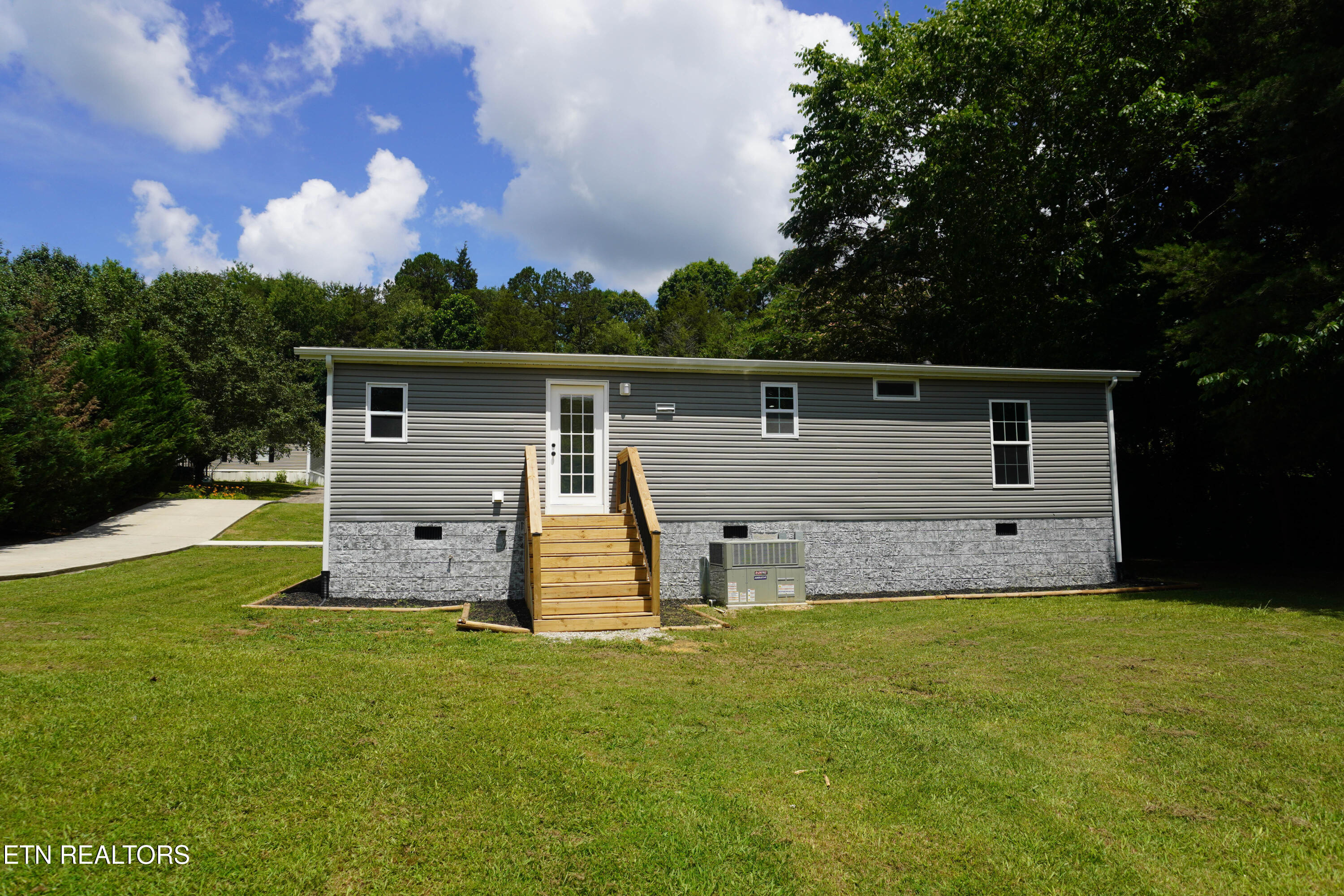 425 Abbott Road Lenoir City TN 37771