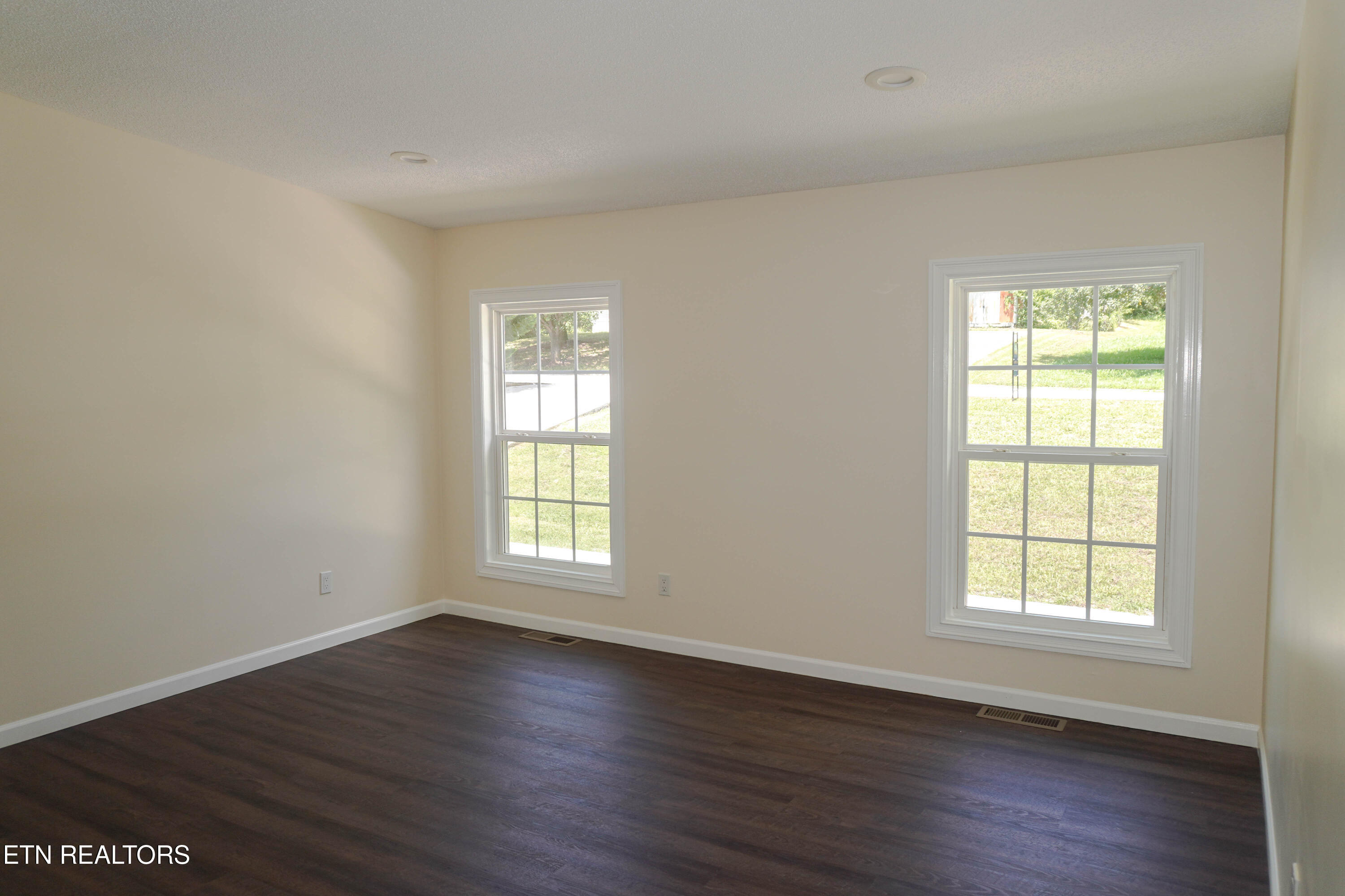 425 Abbott Road Lenoir City TN 37771