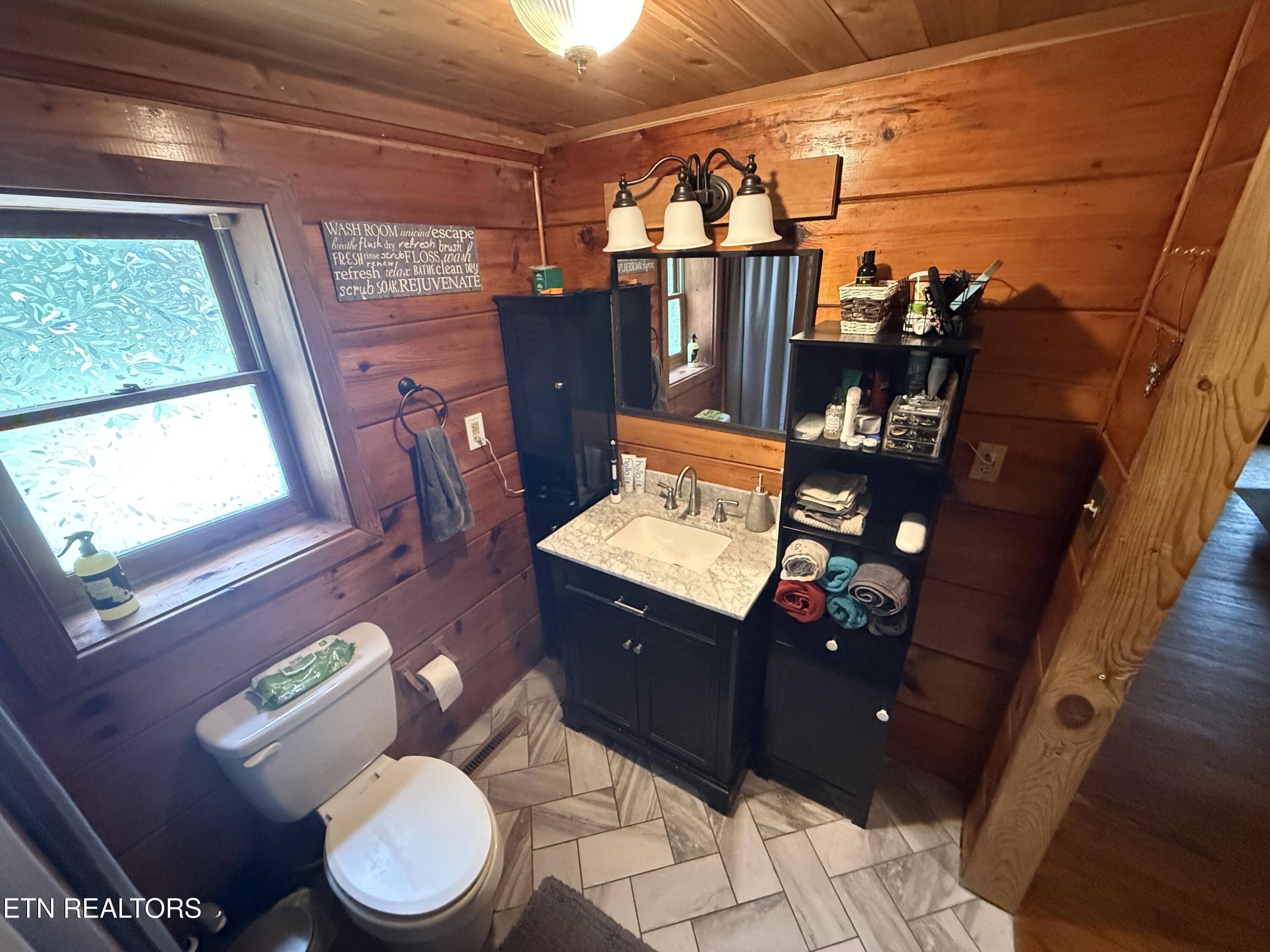 246 Lakeview Tellico Plains TN 37385
