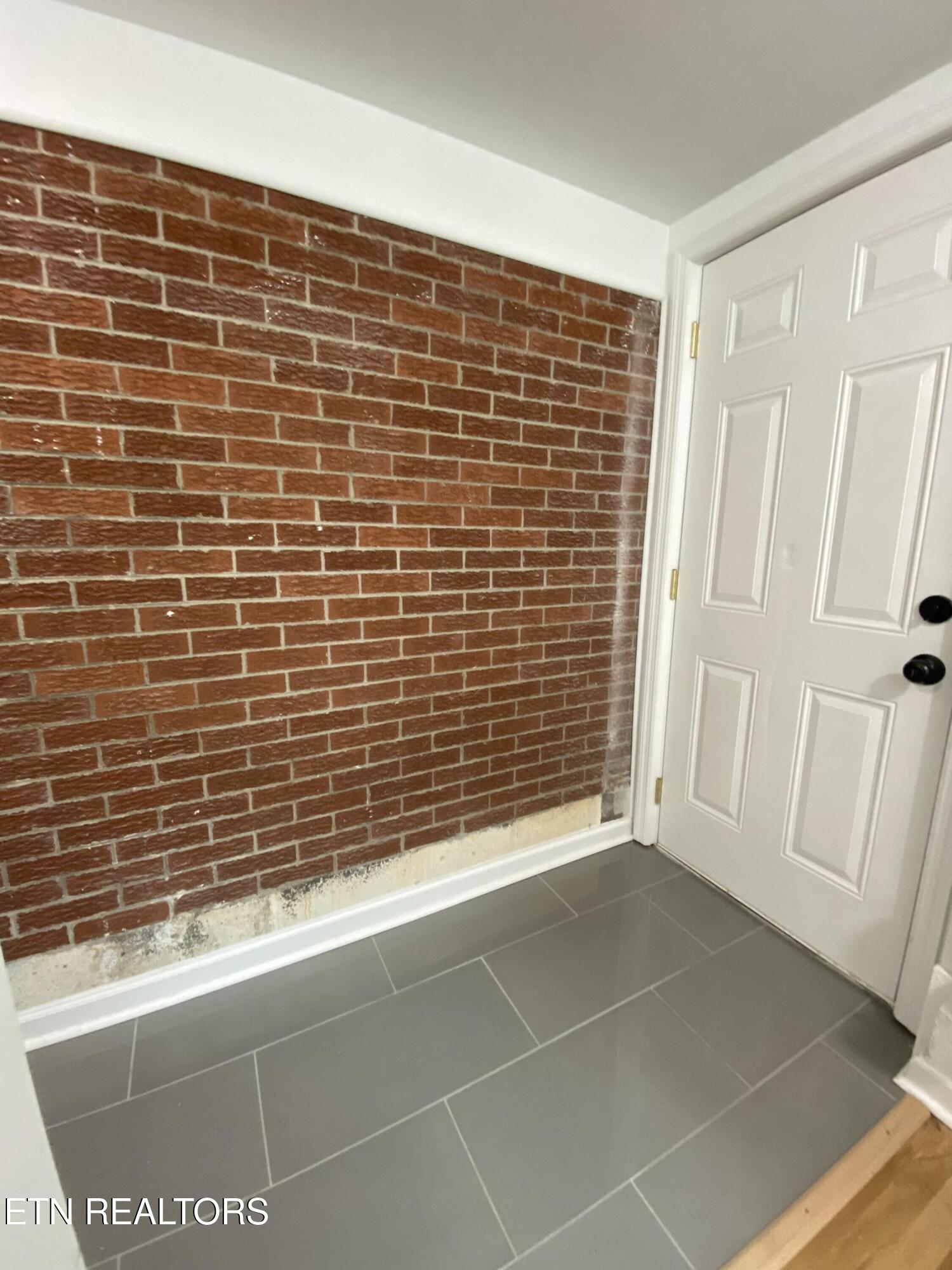 421 Oakcrest Road Knoxville TN 37912