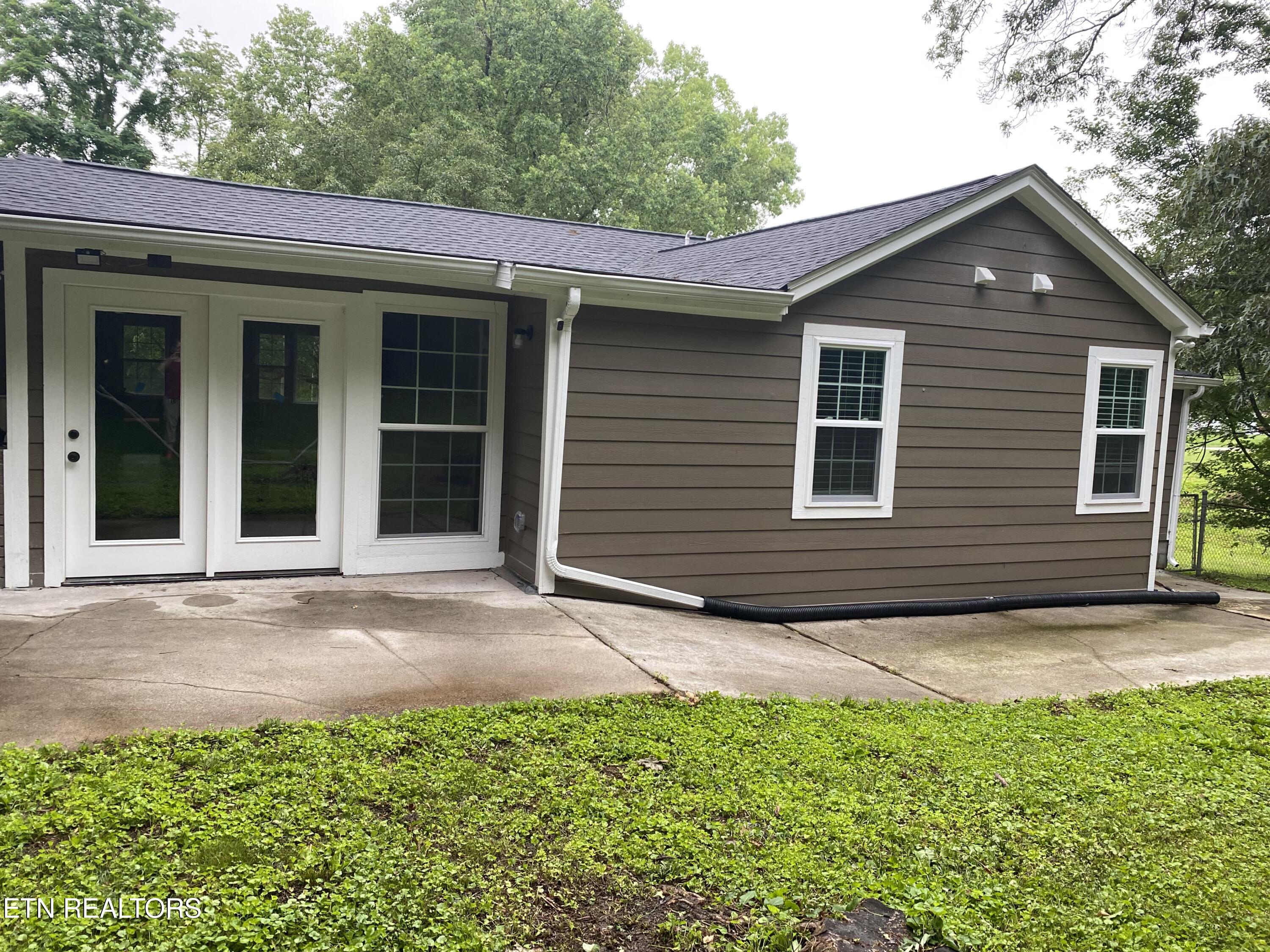 421 Oakcrest Road Knoxville TN 37912