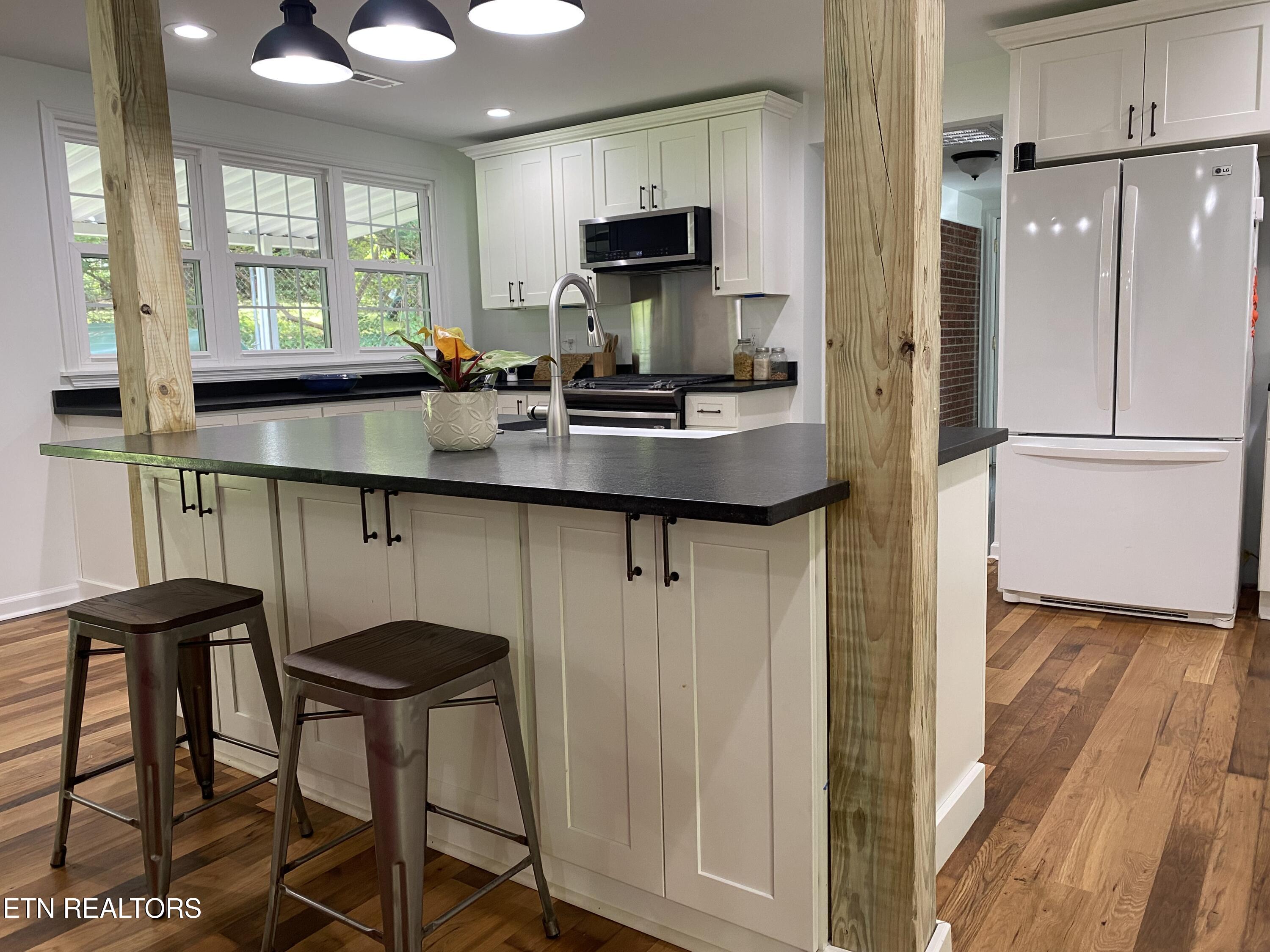 421 Oakcrest Road Knoxville TN 37912