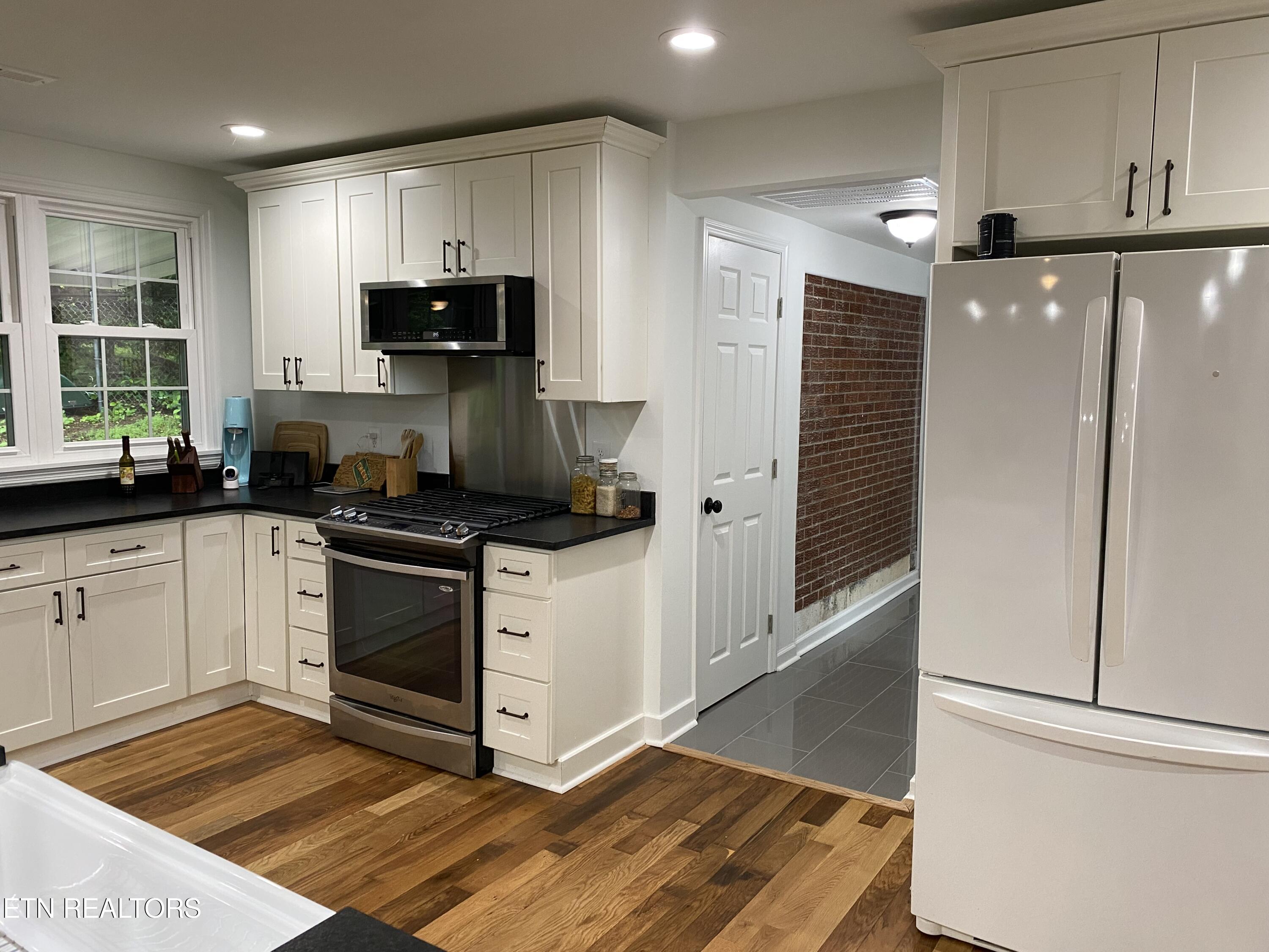 421 Oakcrest Road Knoxville TN 37912