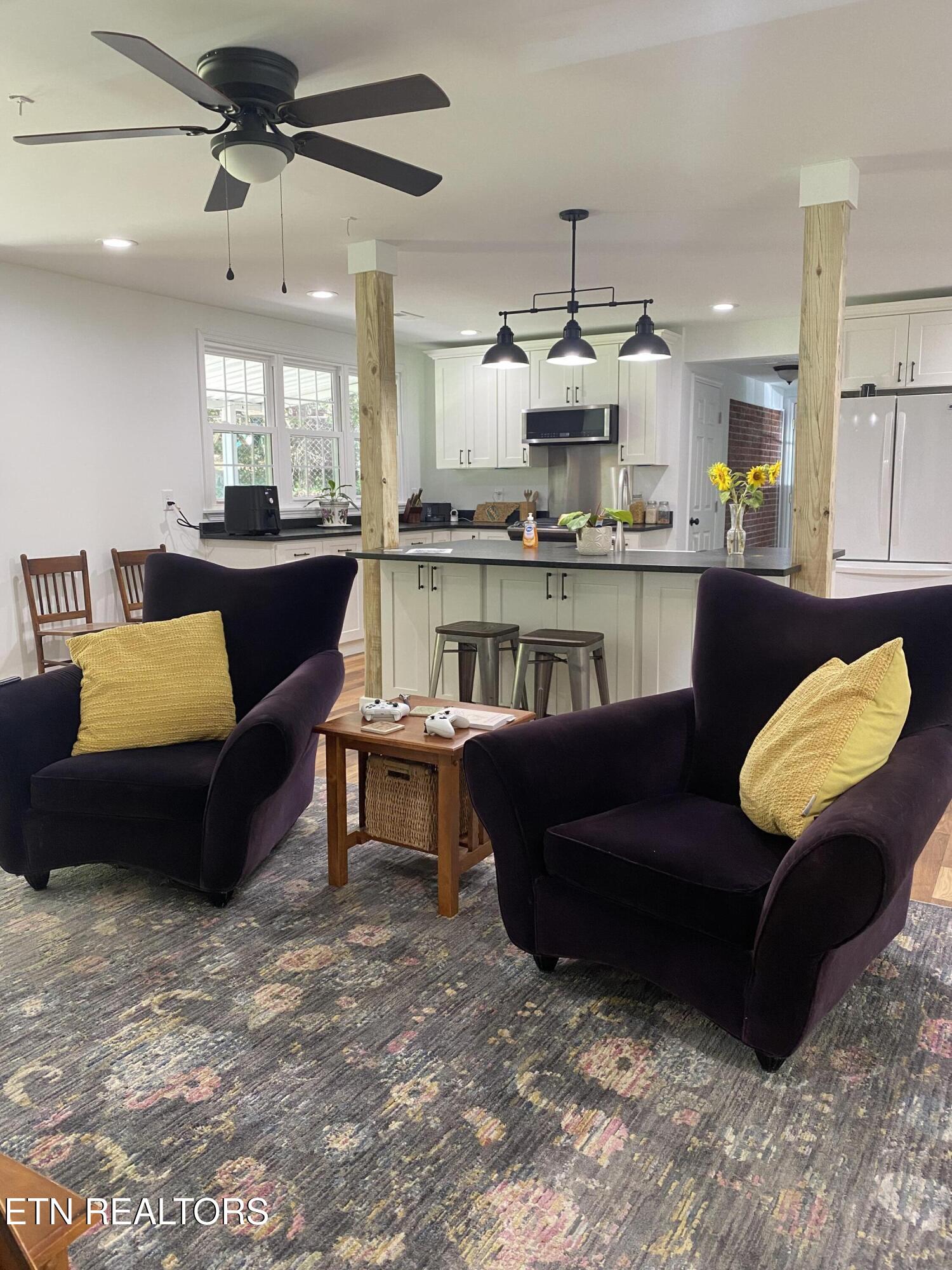 421 Oakcrest Road Knoxville TN 37912