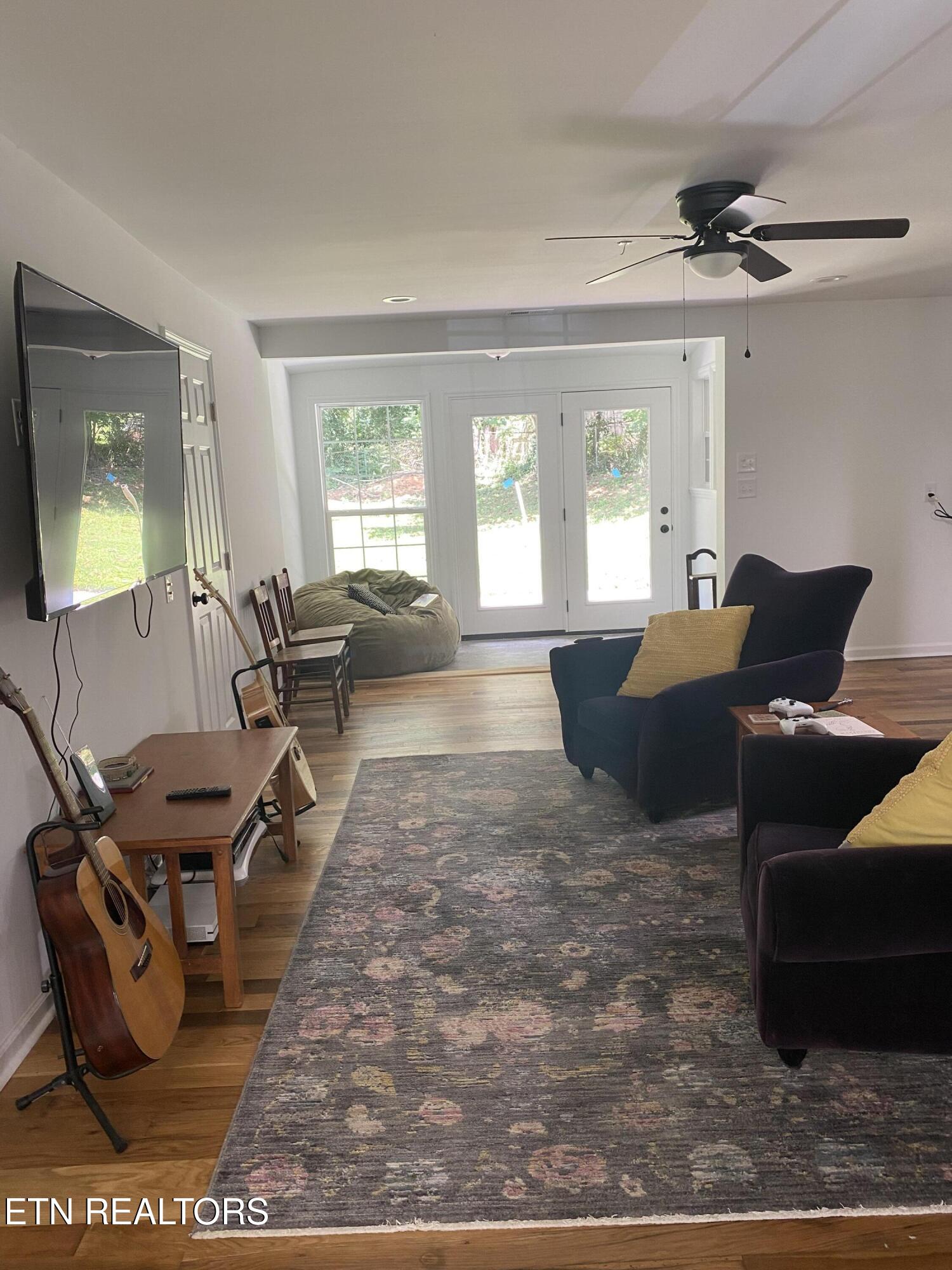 421 Oakcrest Road Knoxville TN 37912