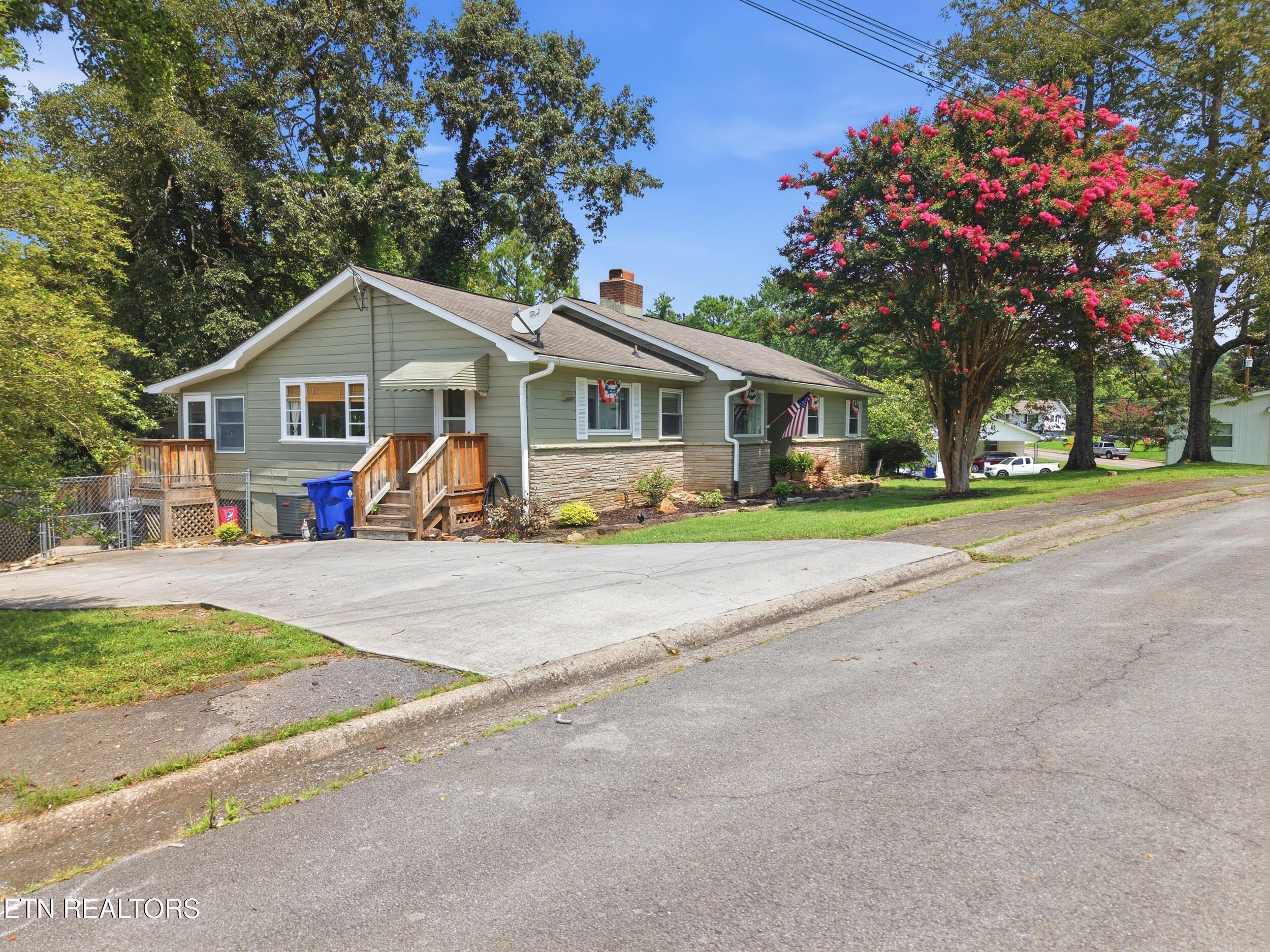 102 Nolan Road Oak Ridge TN 37830