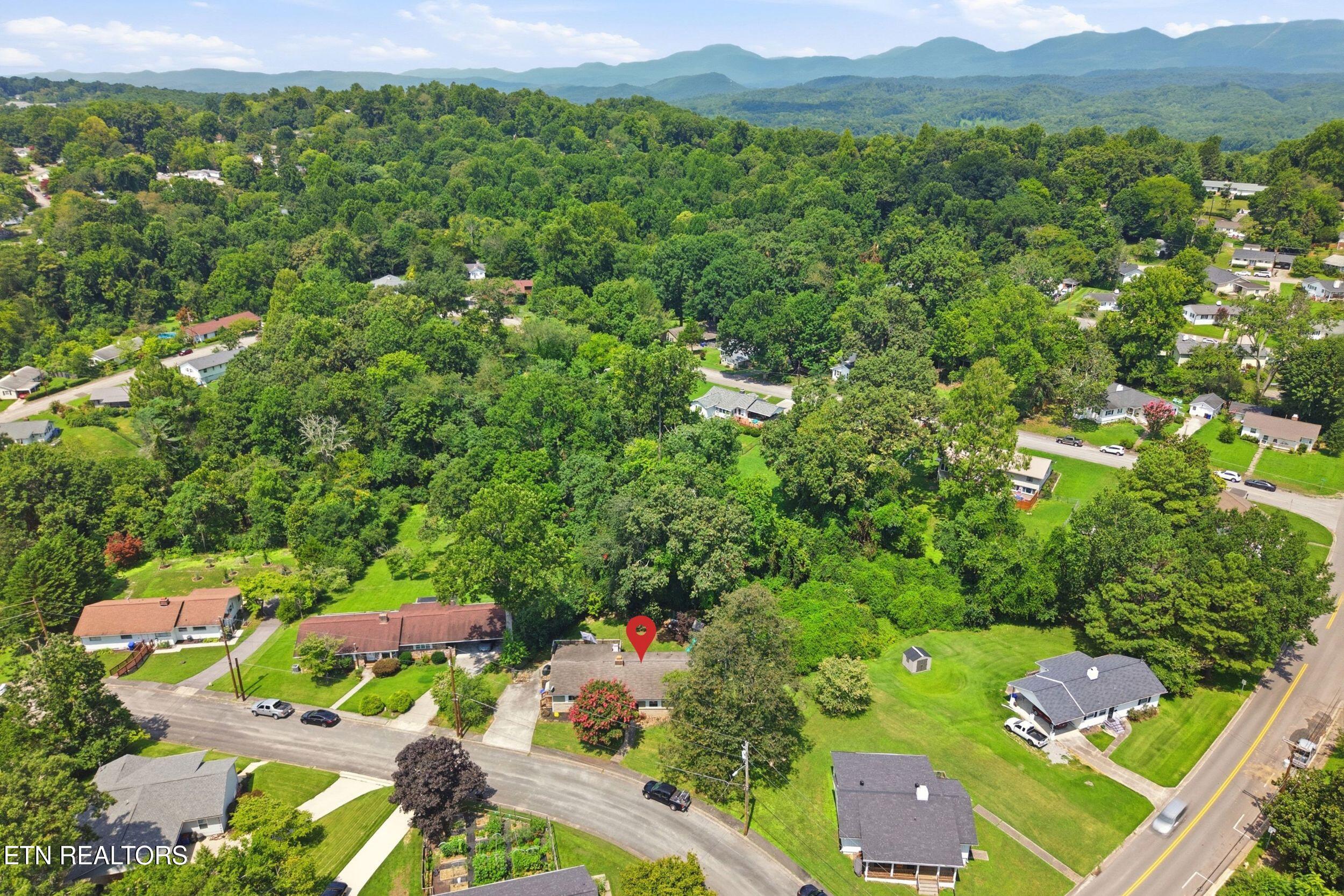 102 Nolan Road Oak Ridge TN 37830