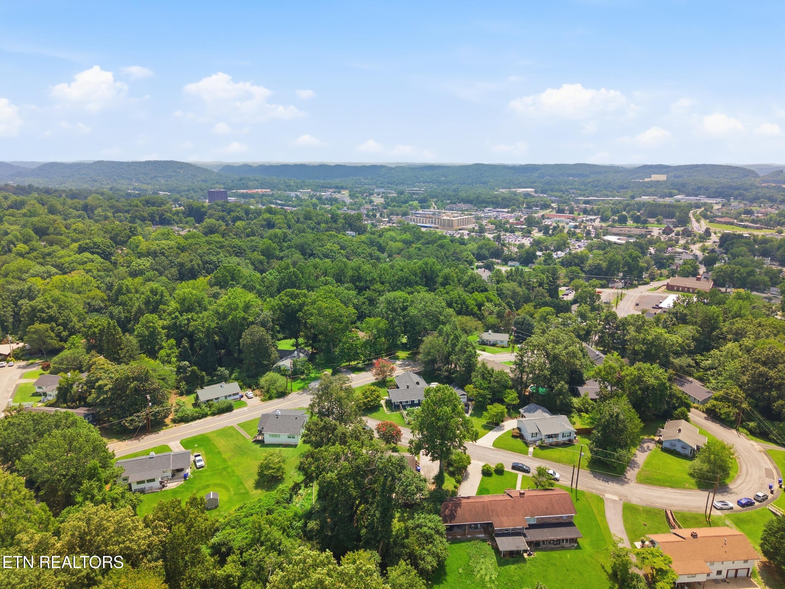 102 Nolan Road Oak Ridge TN 37830