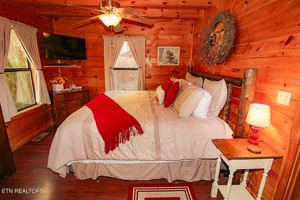 2015 Bird Ridge Road Sevierville TN 37876