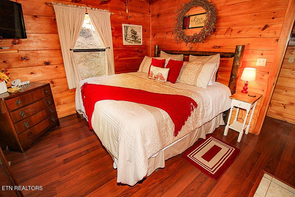 2015 Bird Ridge Road Sevierville TN 37876