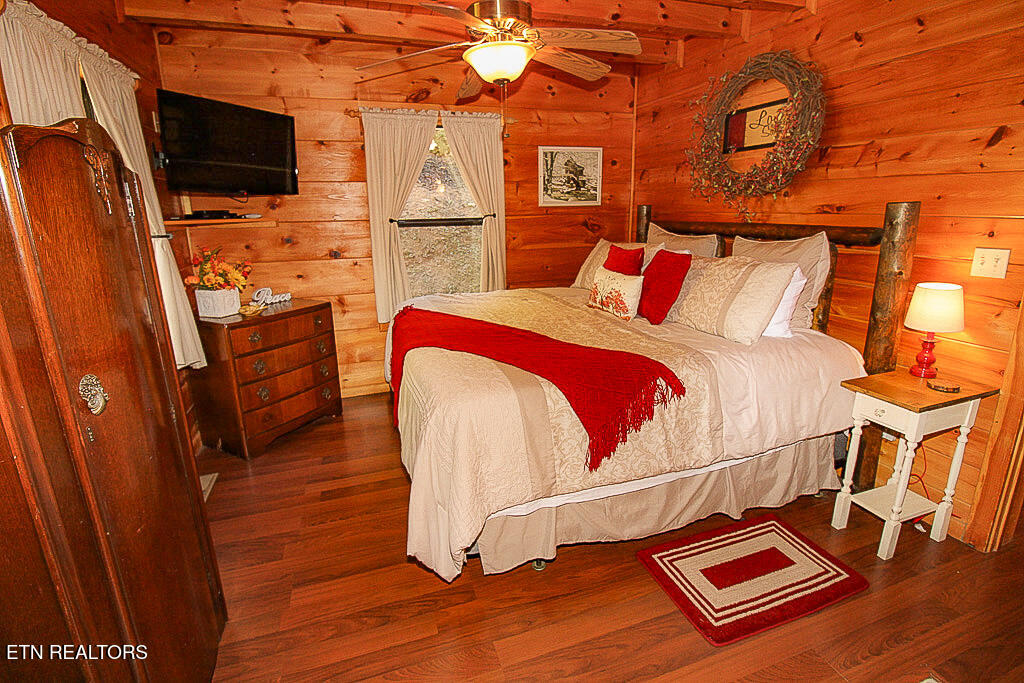 2015 Bird Ridge Road Sevierville TN 37876