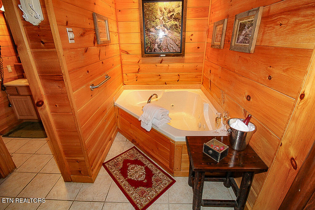 2015 Bird Ridge Road Sevierville TN 37876
