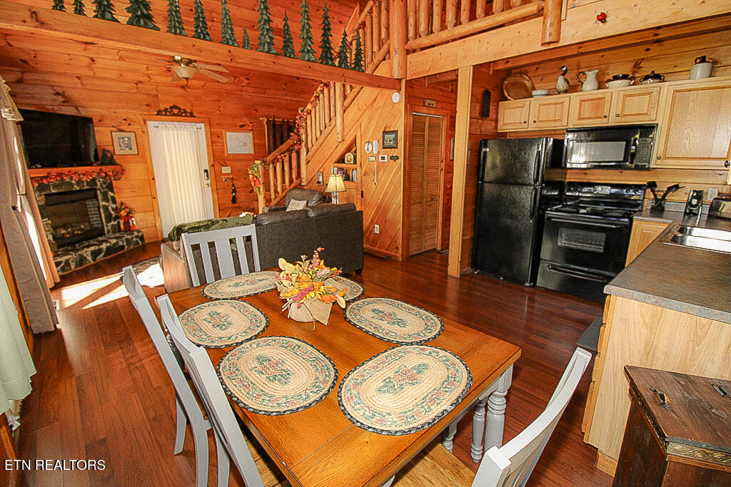 2015 Bird Ridge Road Sevierville TN 37876