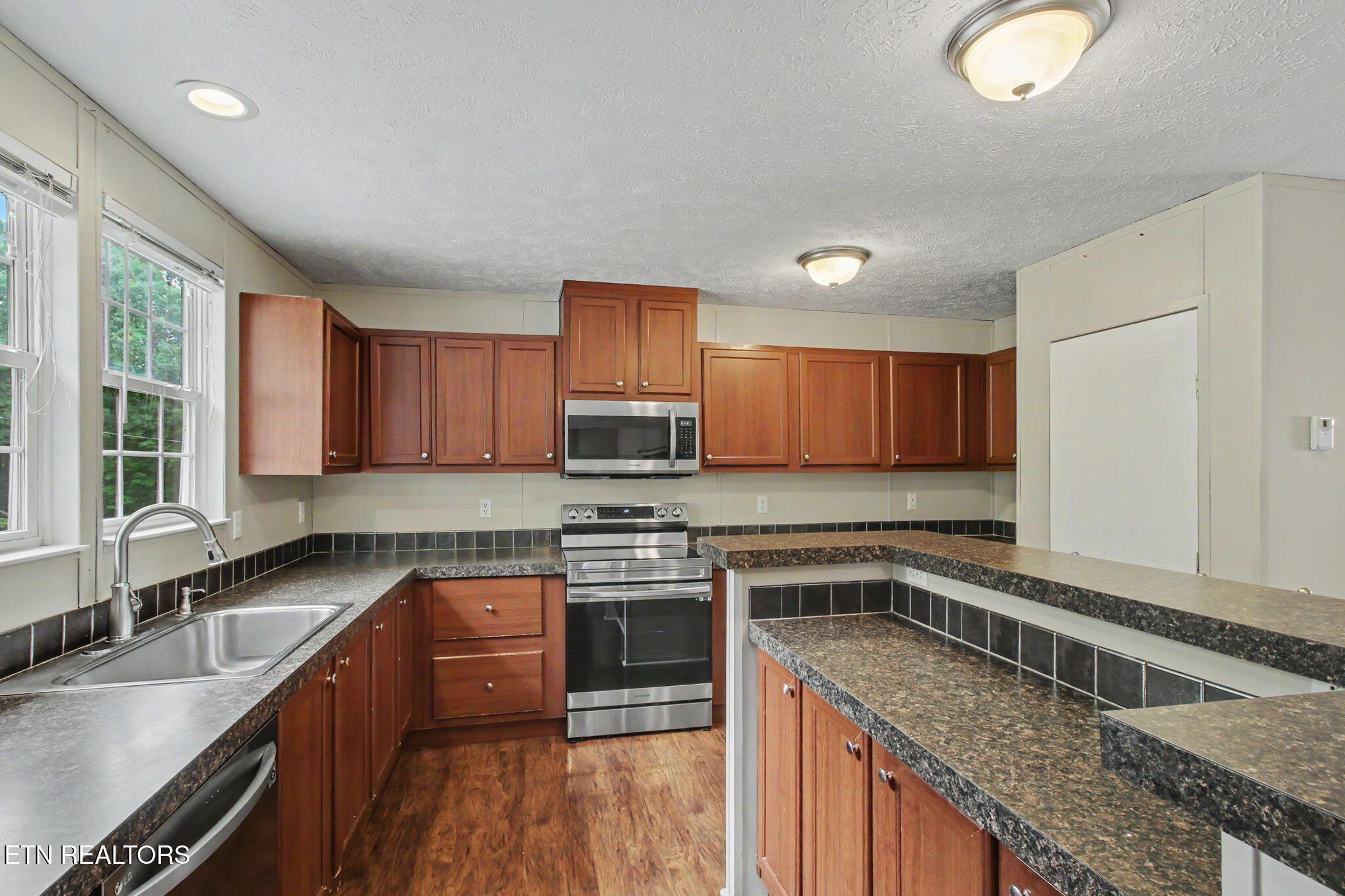 1921 Jerry Lynn Way Seymour TN 37865