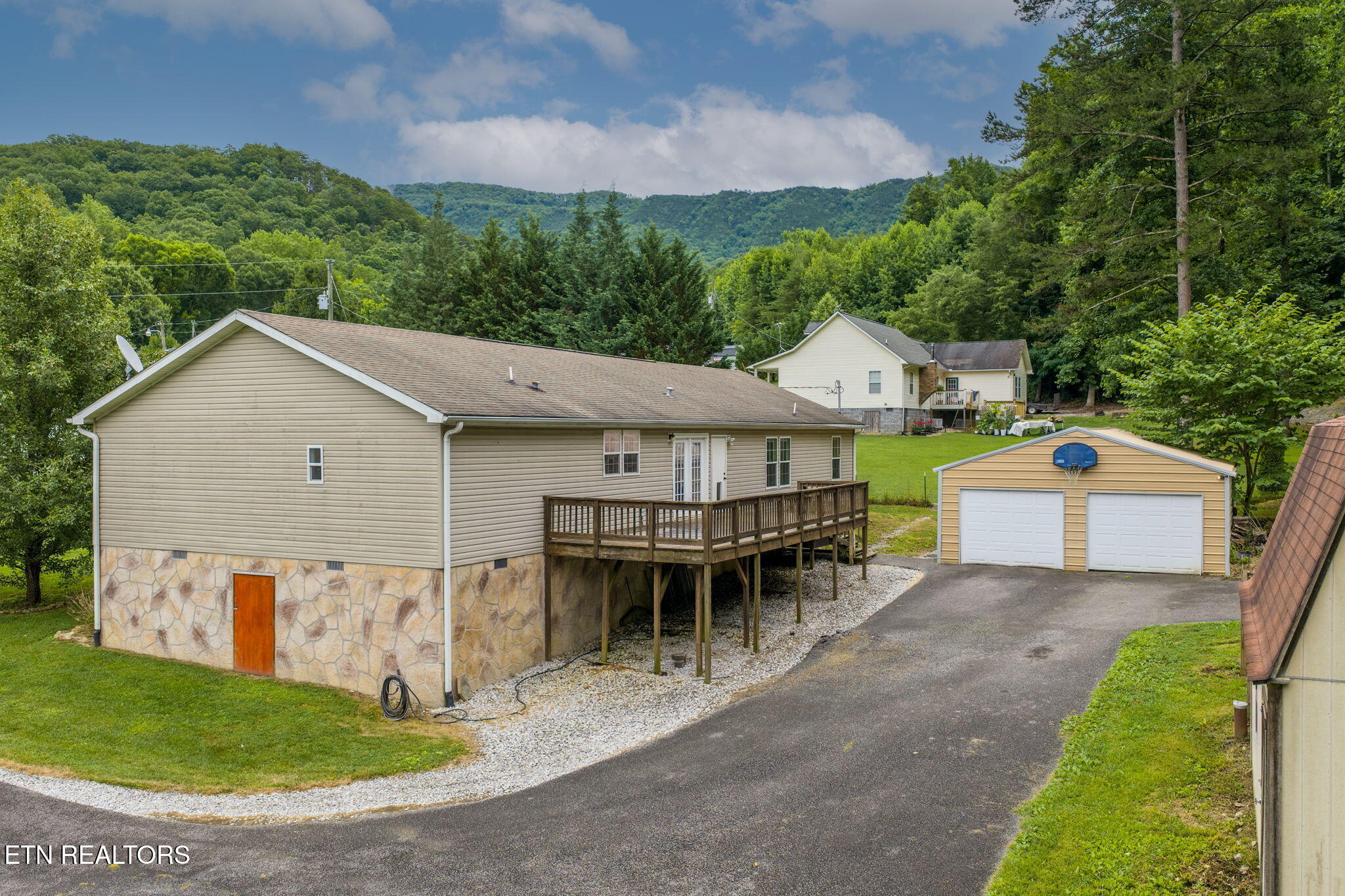 1921 Jerry Lynn Way Seymour TN 37865