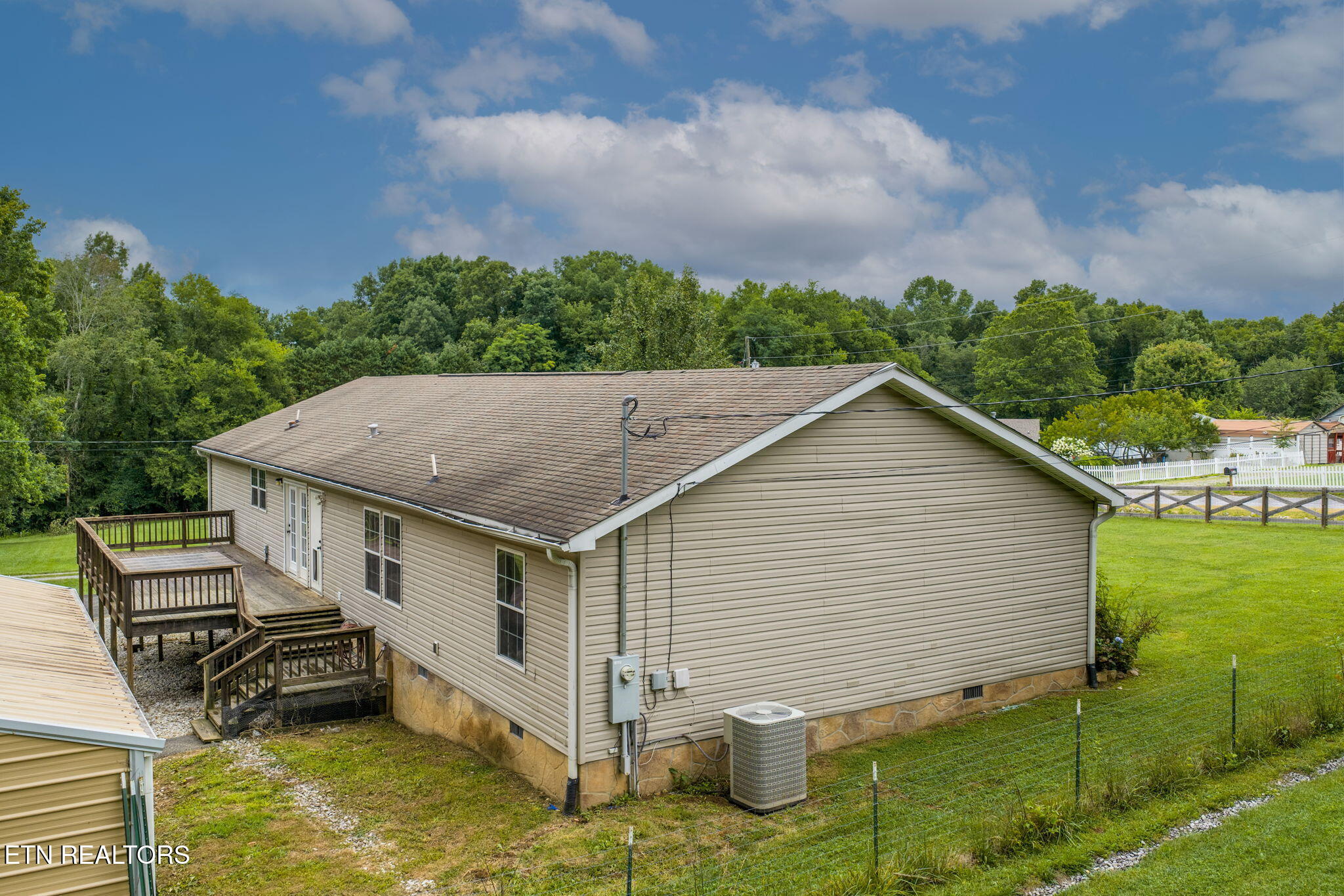 1921 Jerry Lynn Way Seymour TN 37865