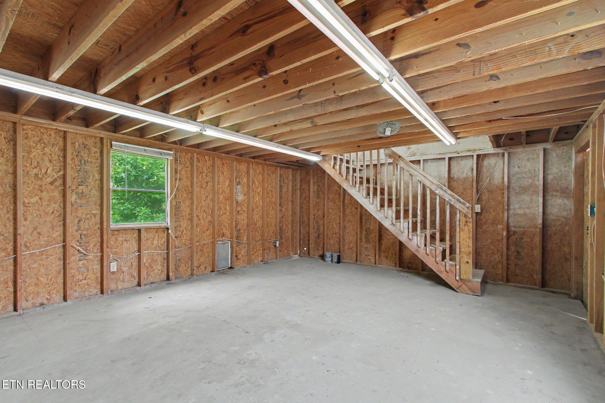 1921 Jerry Lynn Way Seymour TN 37865
