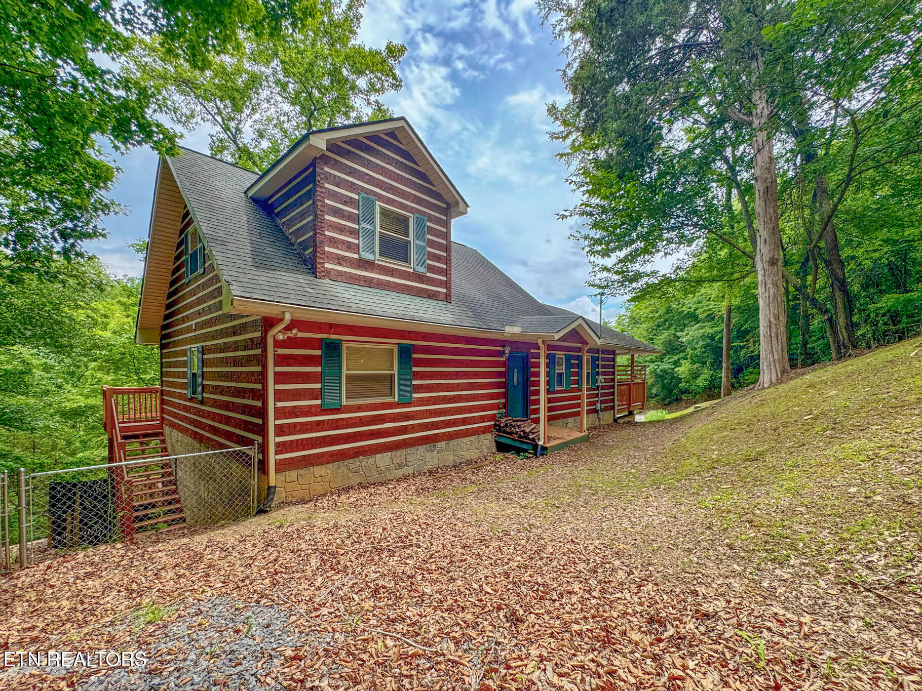 429 Filet Lane Dandridge TN 37725