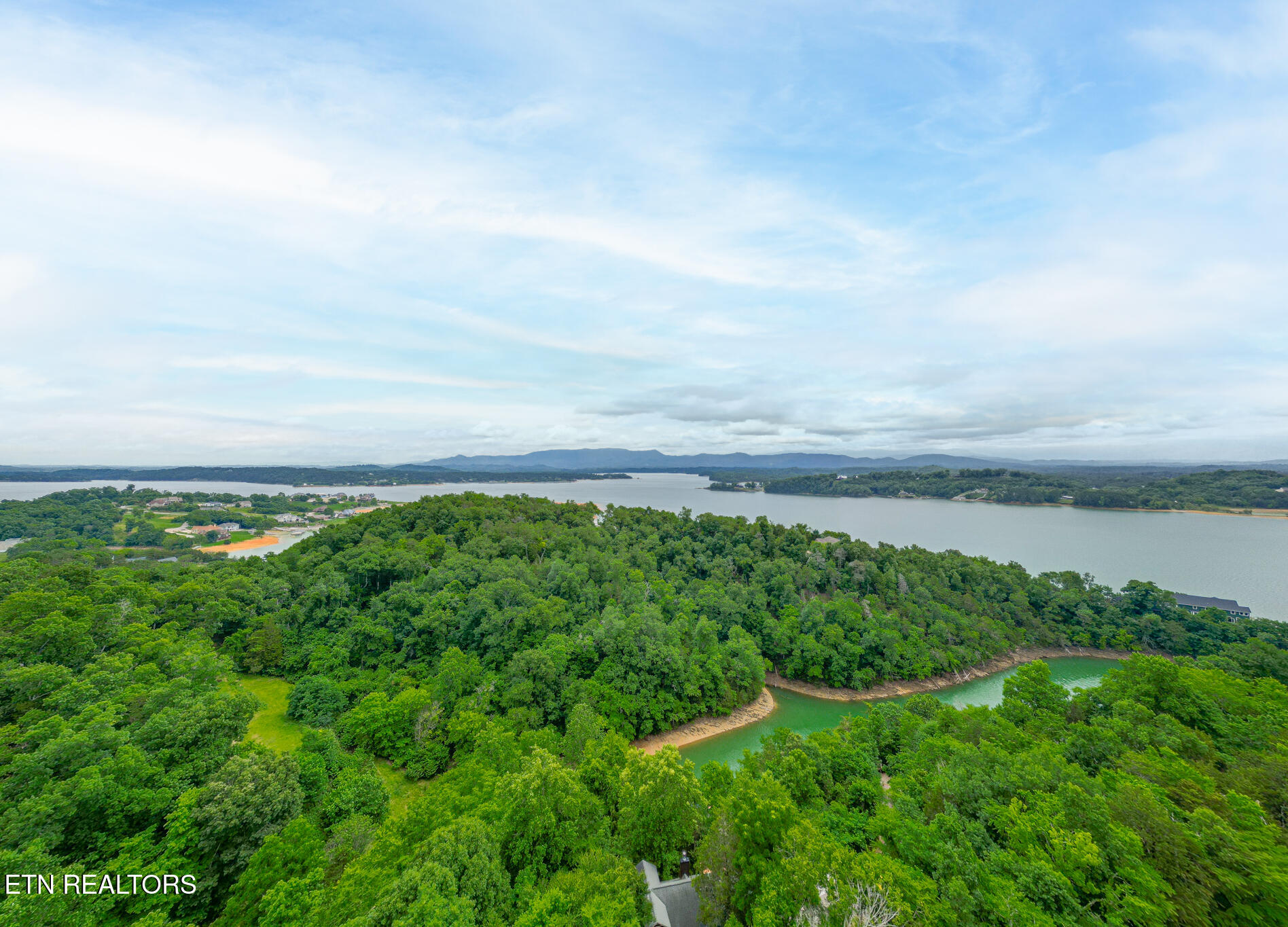 429 Filet Lane Dandridge TN 37725