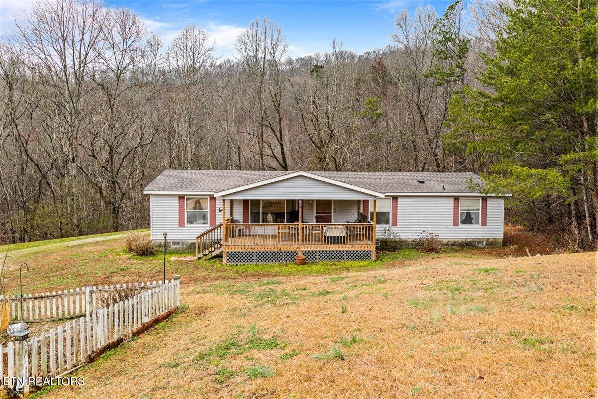 223 White Lane Caryville TN 37714