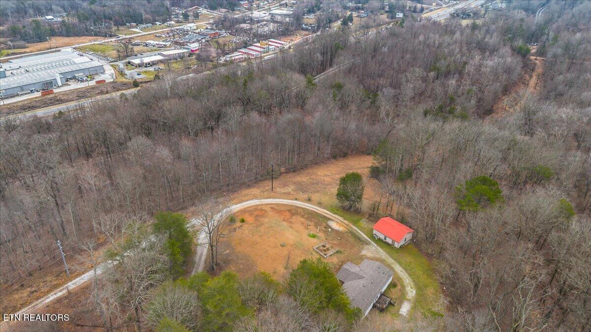 223 White Lane Caryville TN 37714