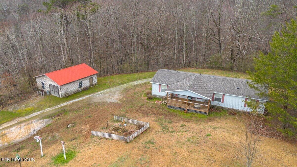 223 White Lane Caryville TN 37714
