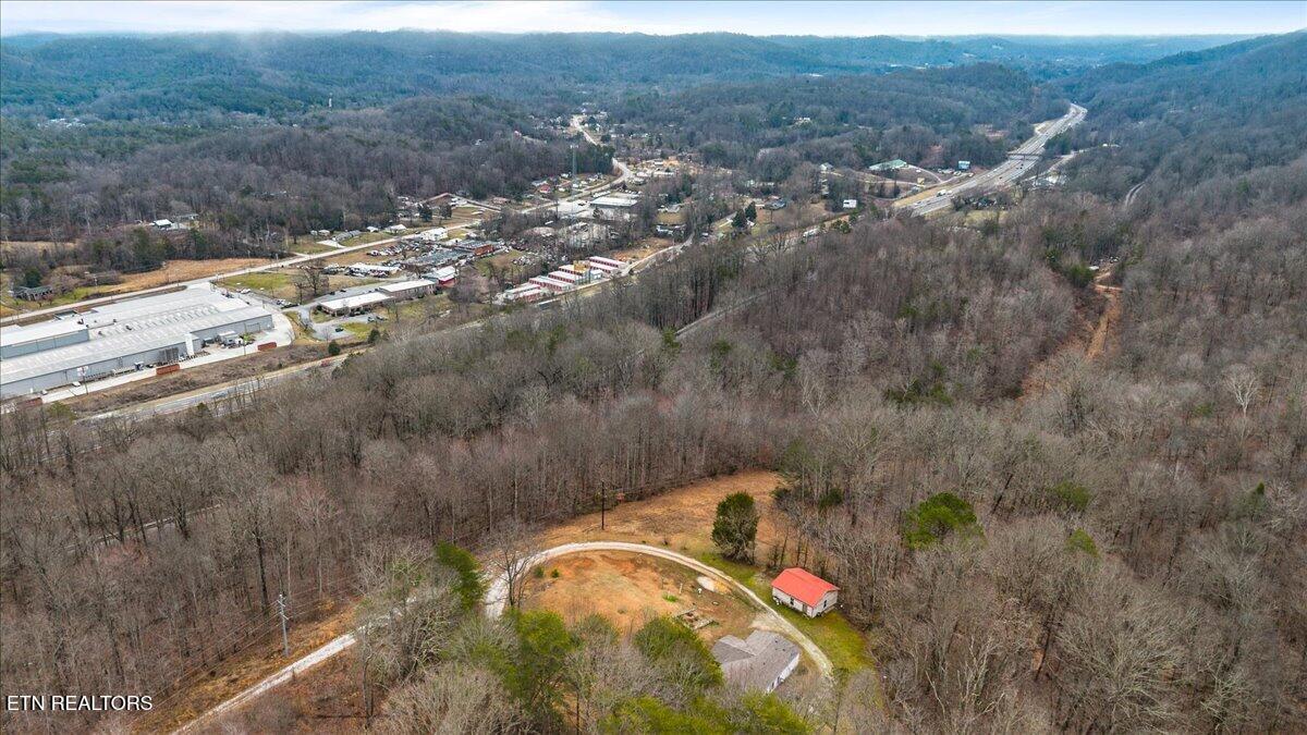 223 White Lane Caryville TN 37714