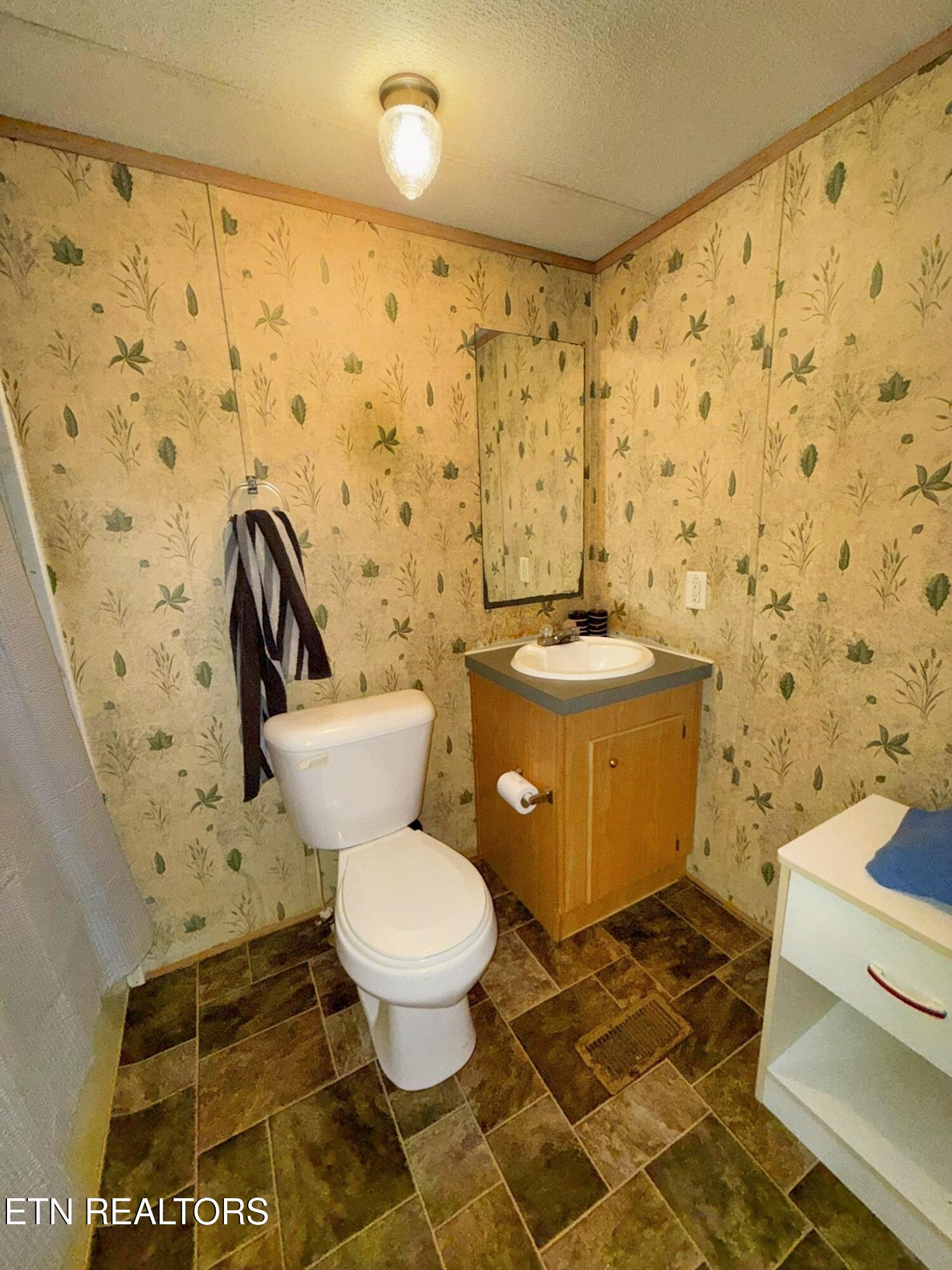 138 Pearly Ward Lane Caryville TN 37714