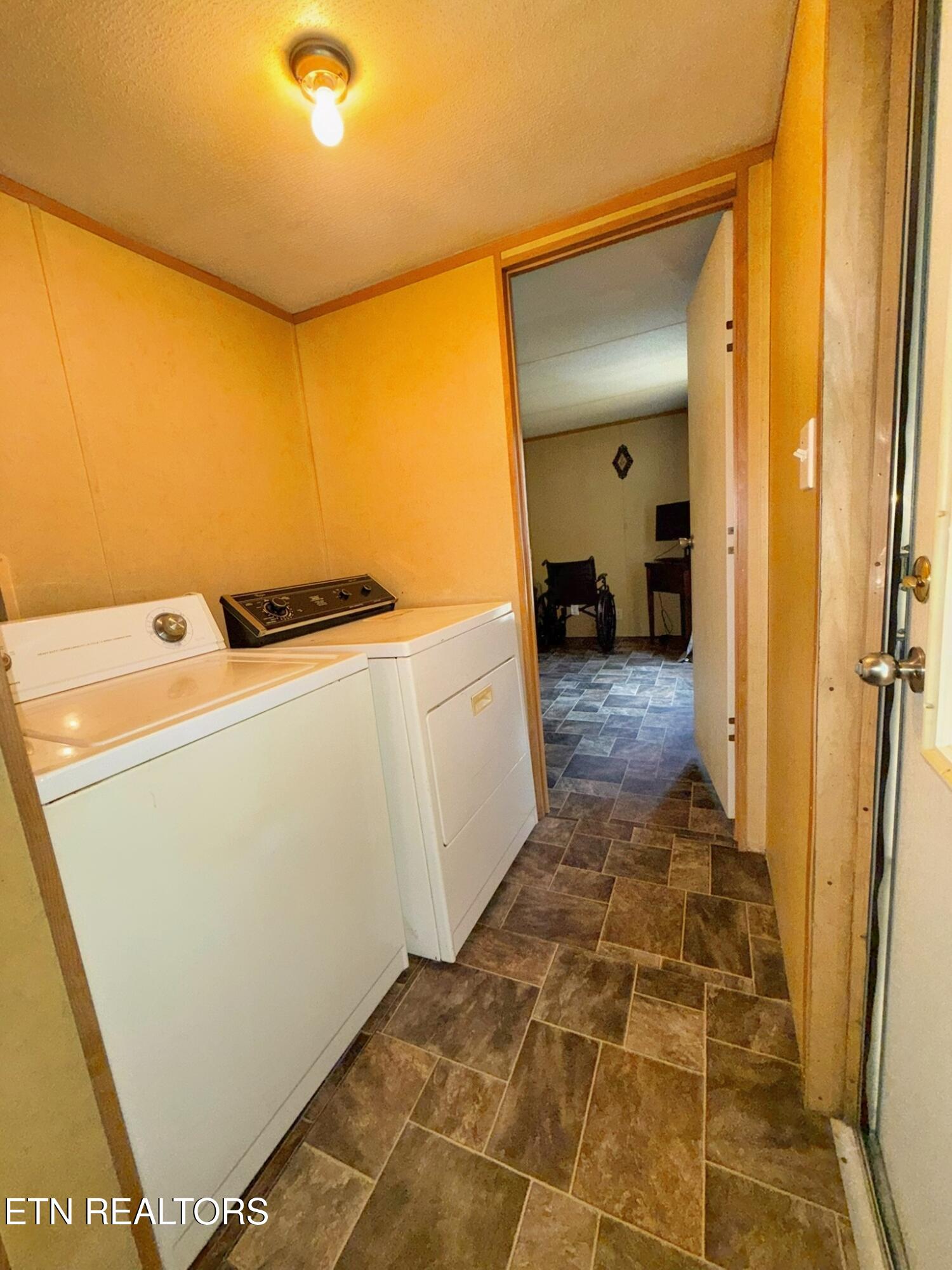 138 Pearly Ward Lane Caryville TN 37714