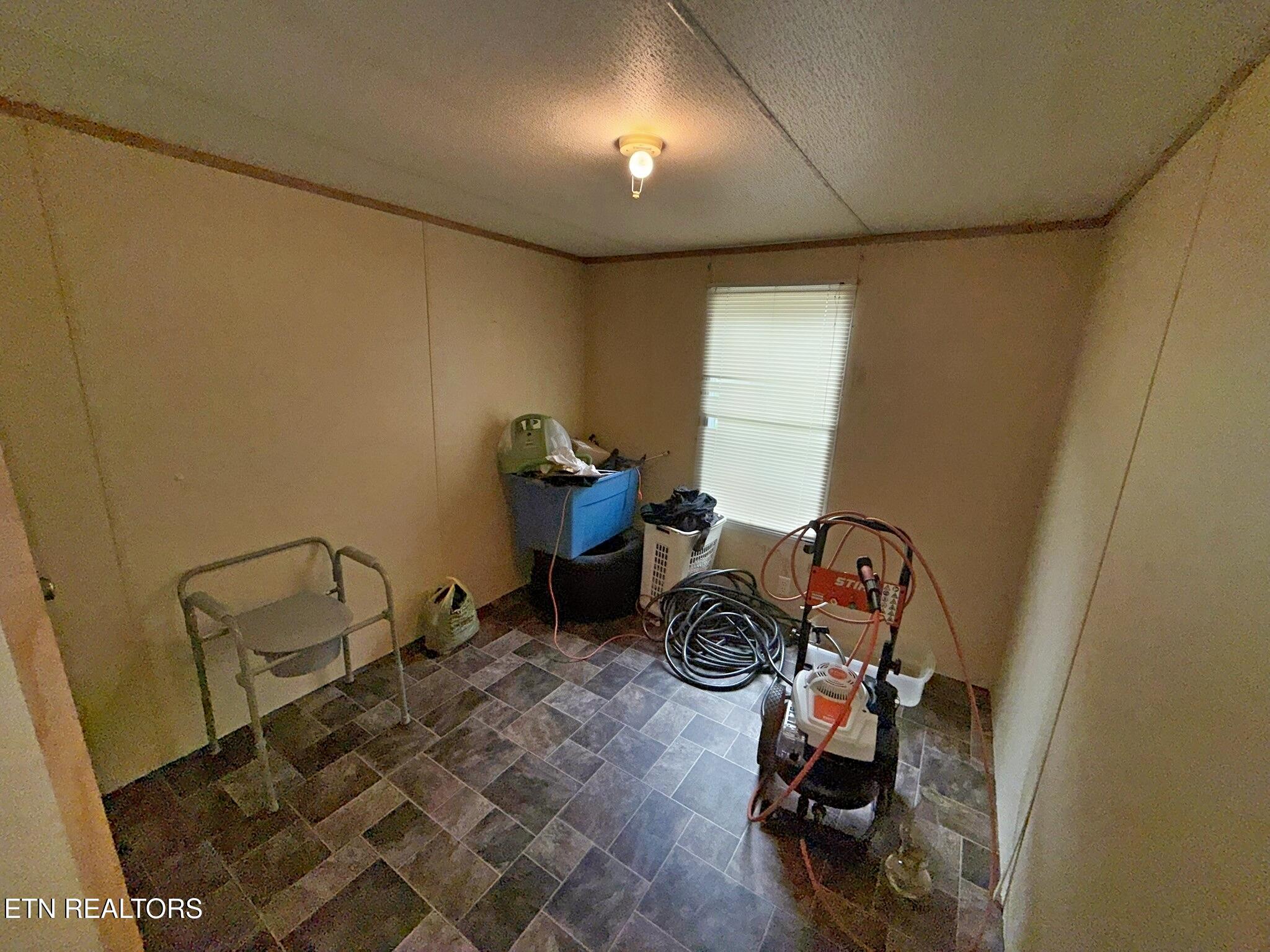 138 Pearly Ward Lane Caryville TN 37714