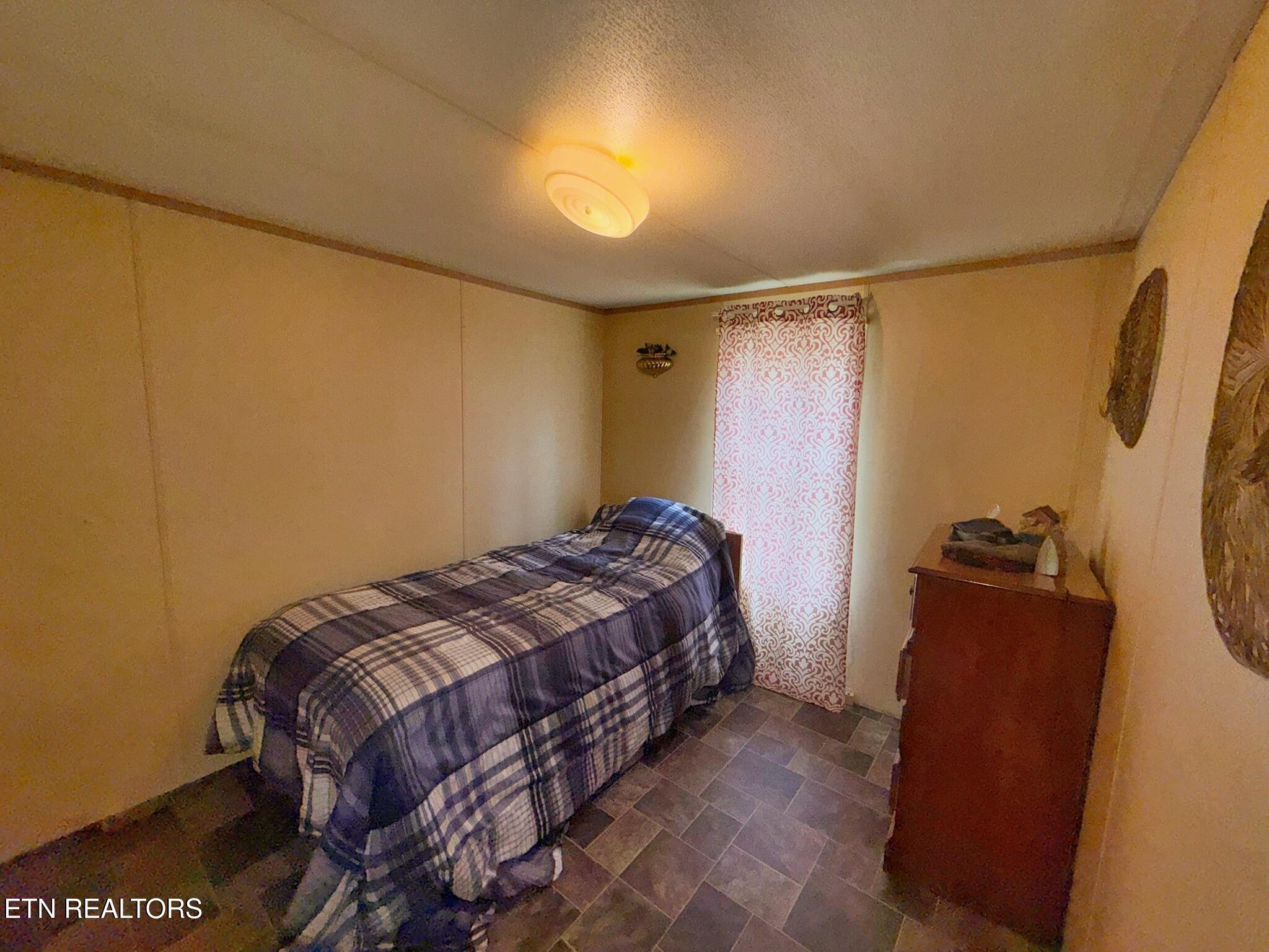 138 Pearly Ward Lane Caryville TN 37714
