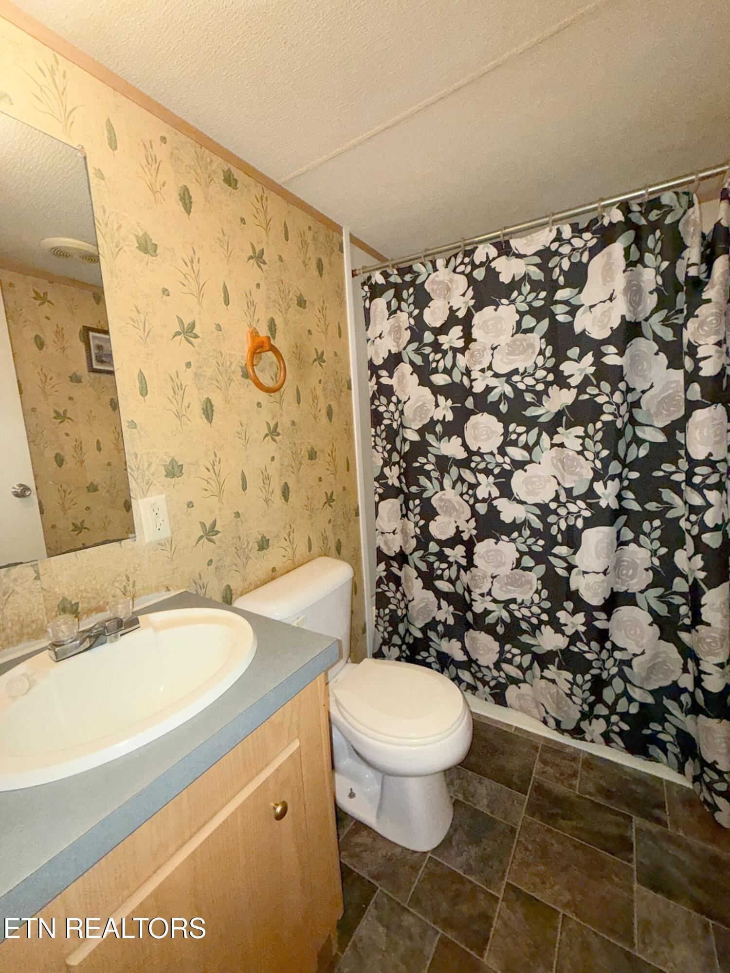138 Pearly Ward Lane Caryville TN 37714