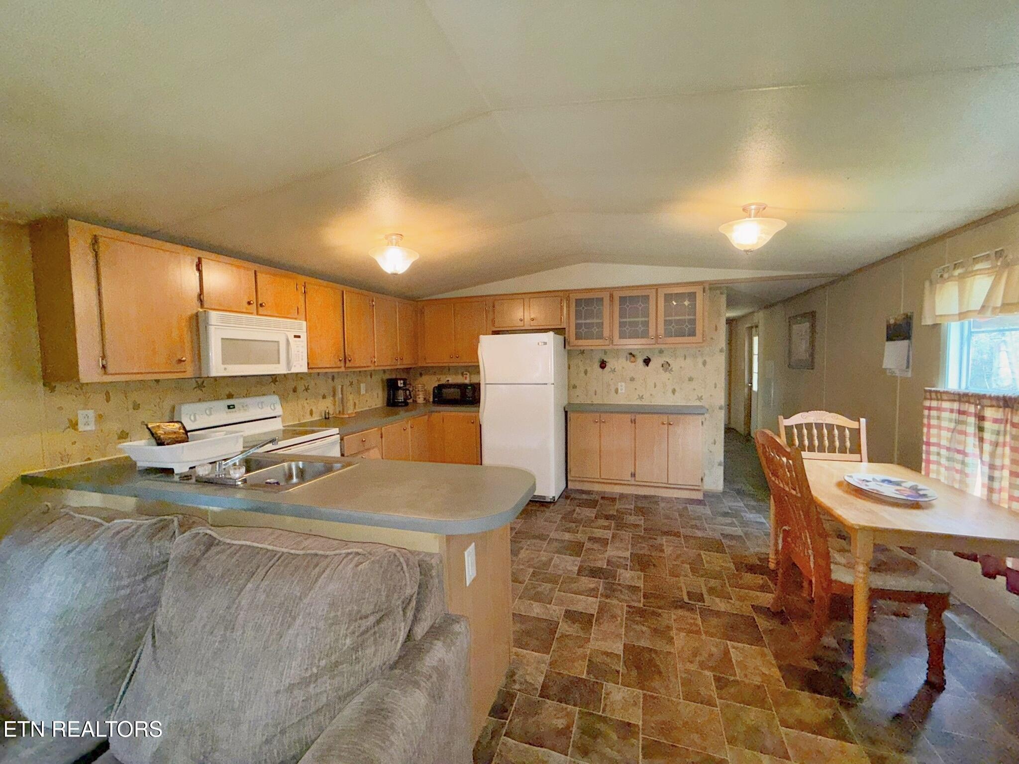138 Pearly Ward Lane Caryville TN 37714