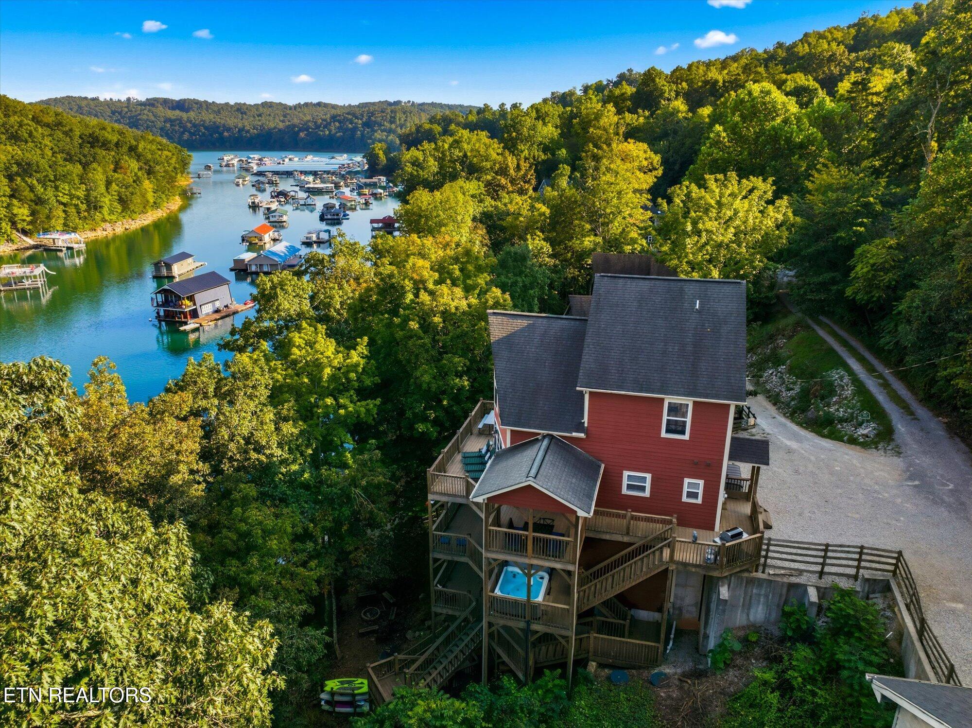 125 Flat Lake Circle Speedwell TN 37870
