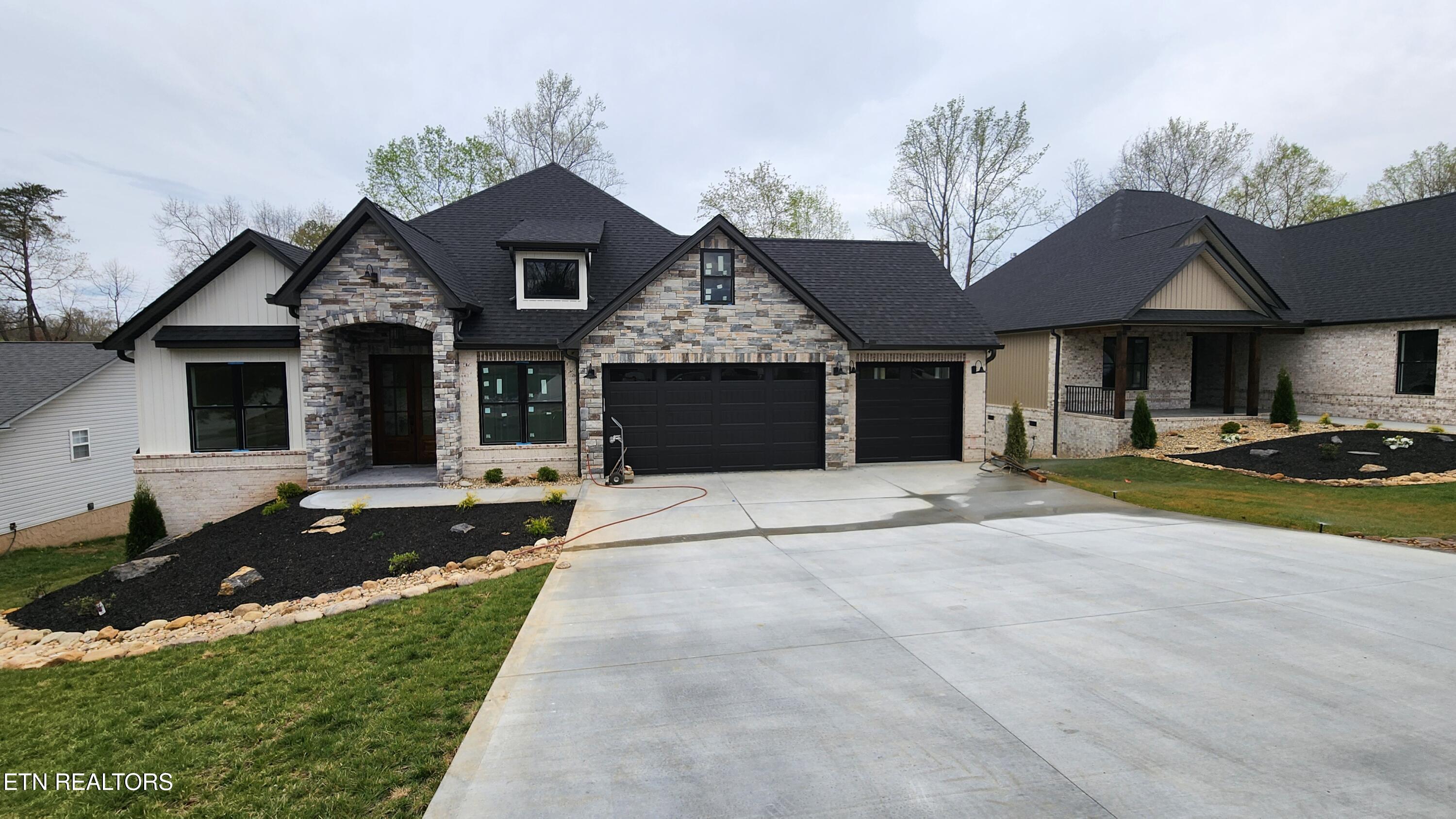 155 Oohleeno Way Loudon TN 37774