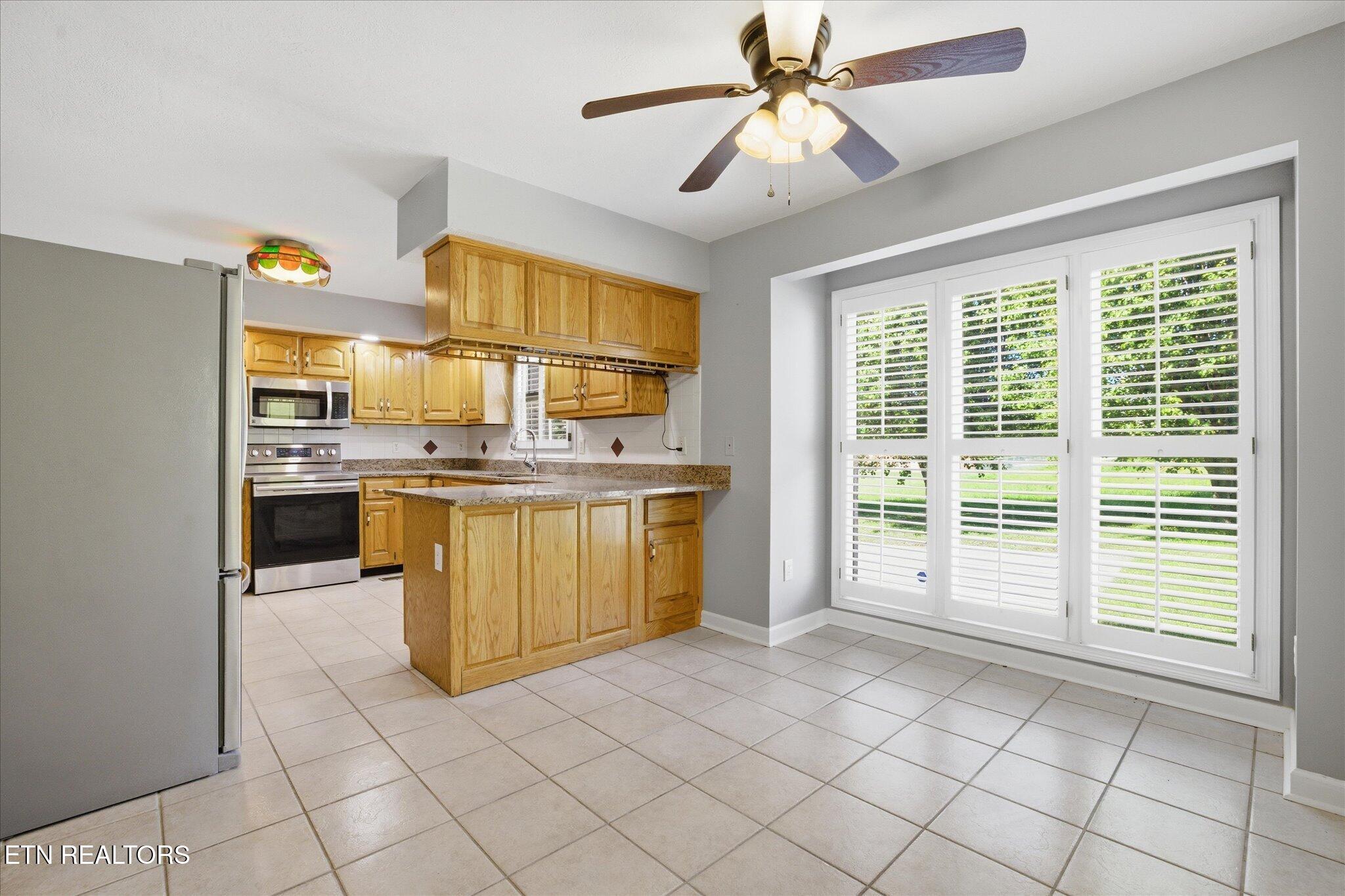169 Perkins Lane Jacksboro TN 37757