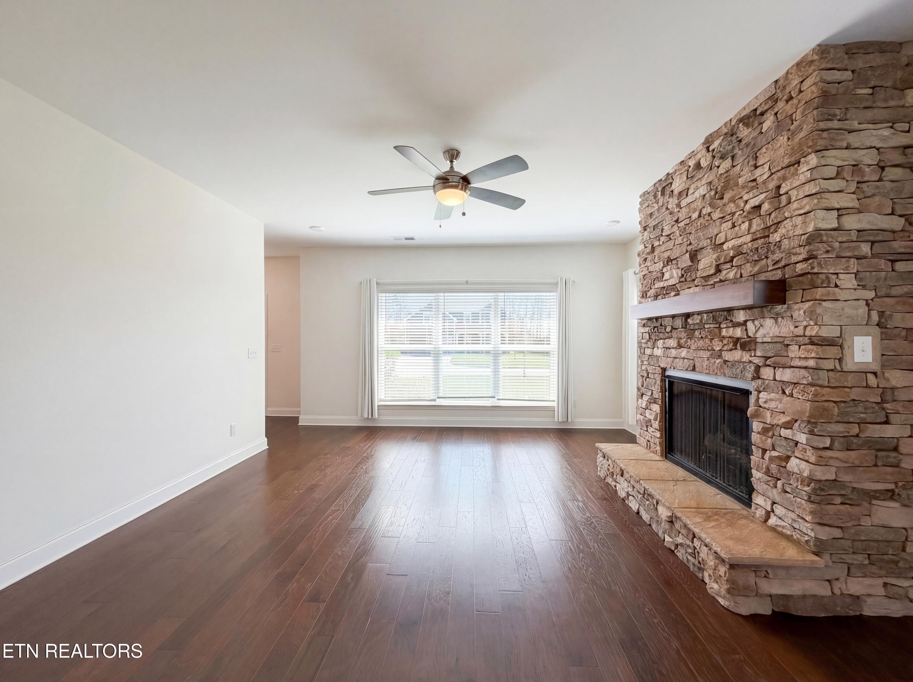 2714 Green Ash Lane Knoxville TN 37932
