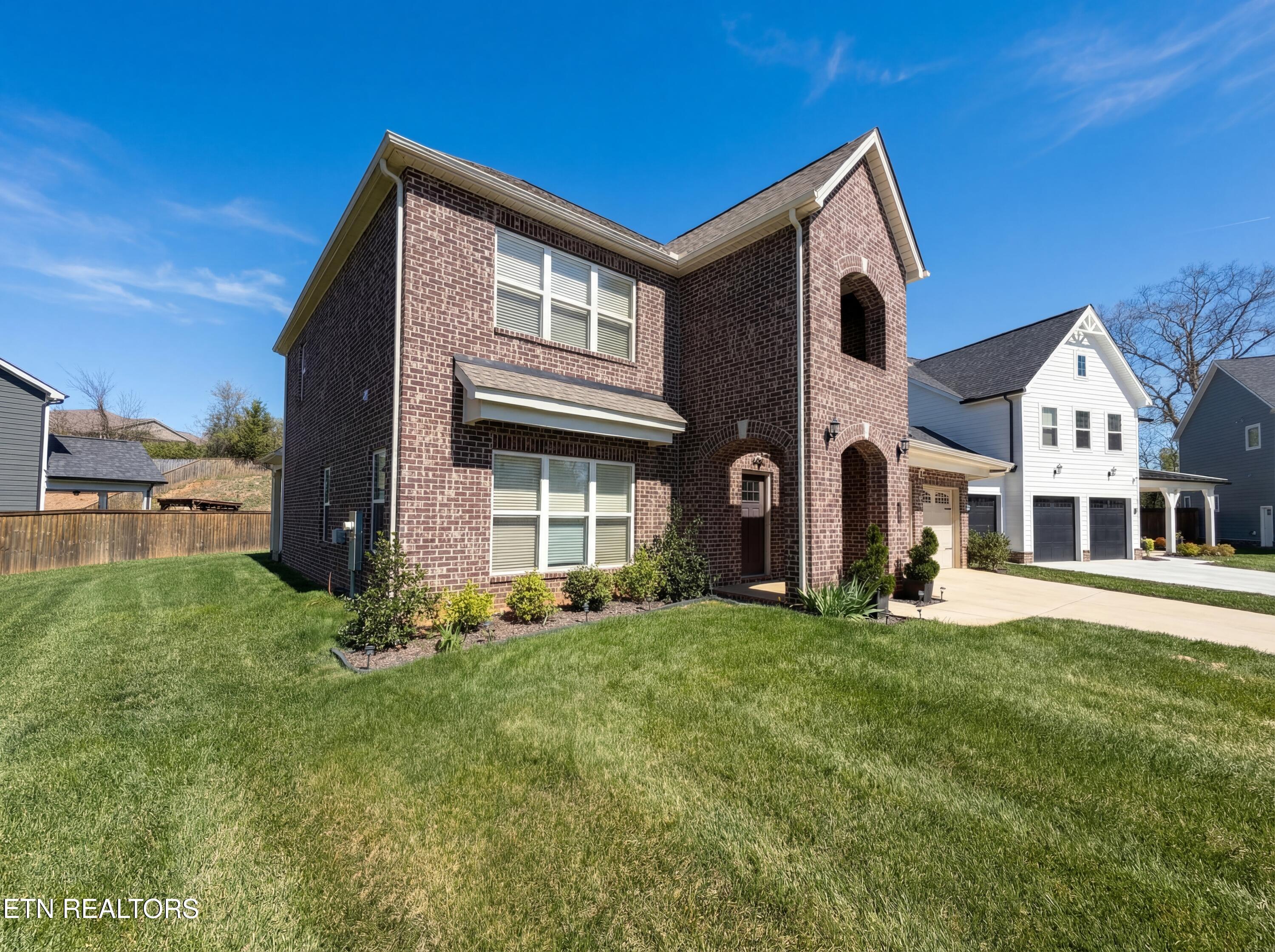 2714 Green Ash Lane Knoxville TN 37932