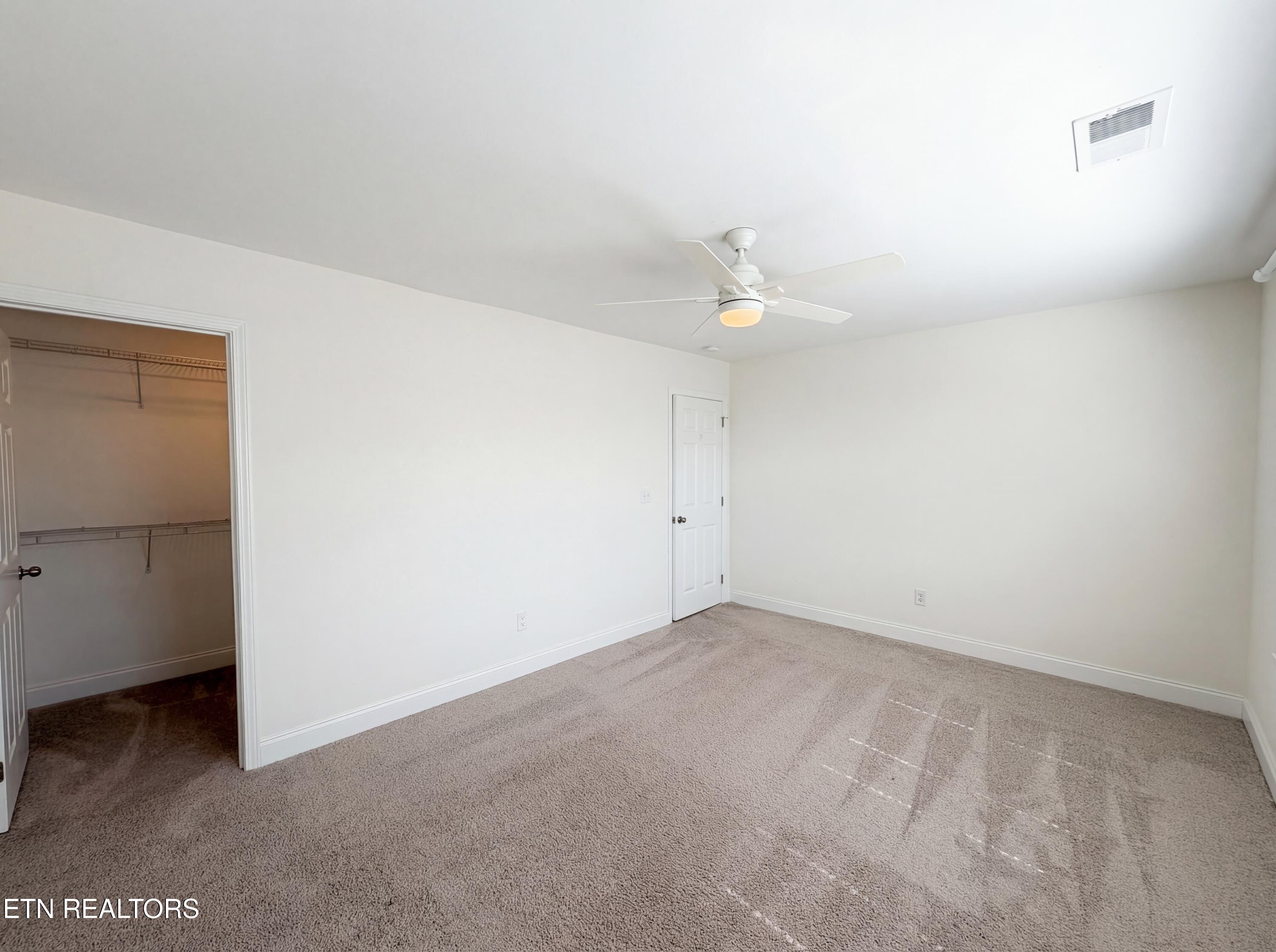2714 Green Ash Lane Knoxville TN 37932