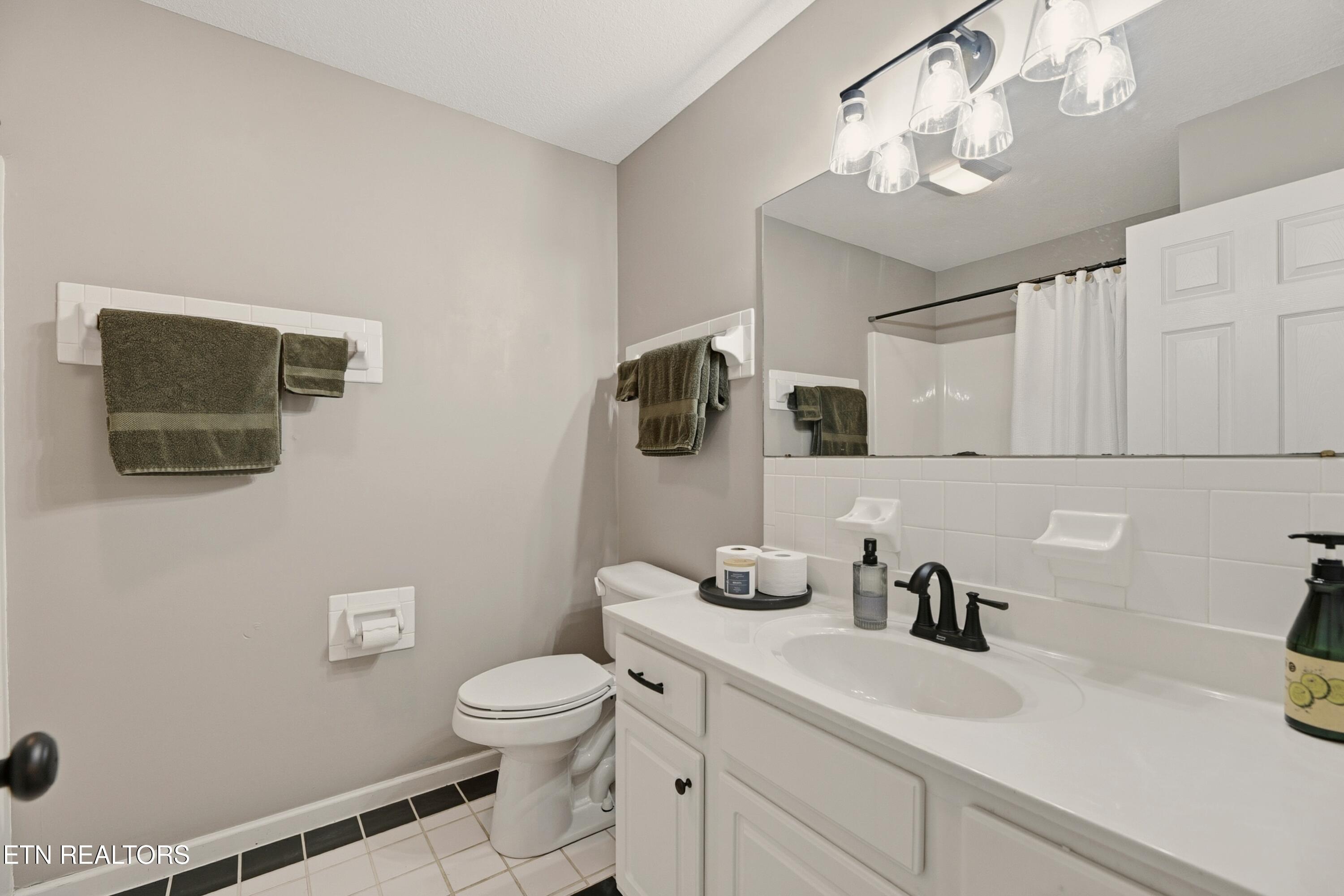 705 Valley Hill Lane Knoxville TN 37922