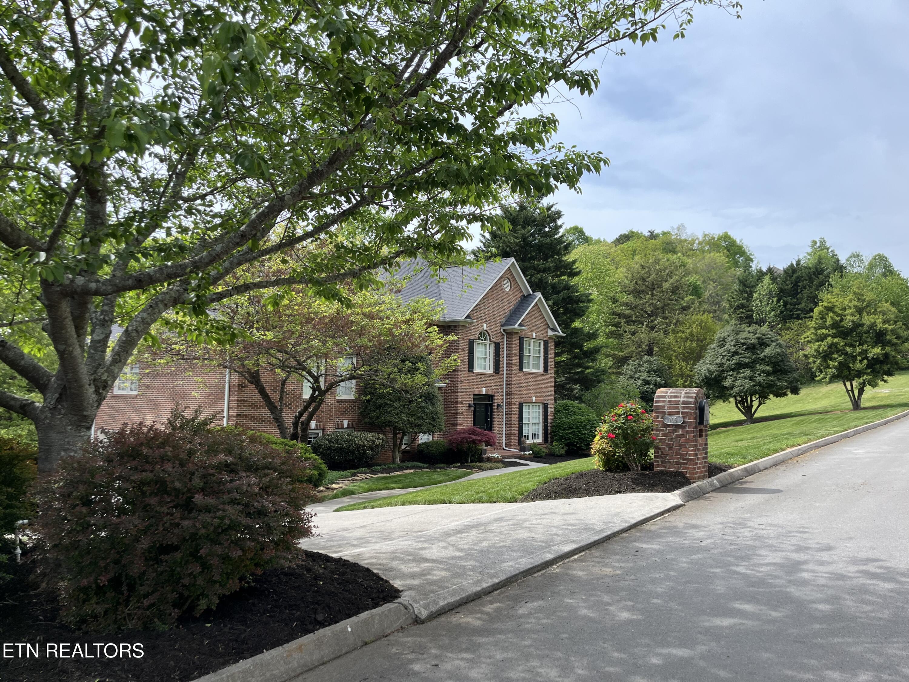 705 Valley Hill Lane Knoxville TN 37922