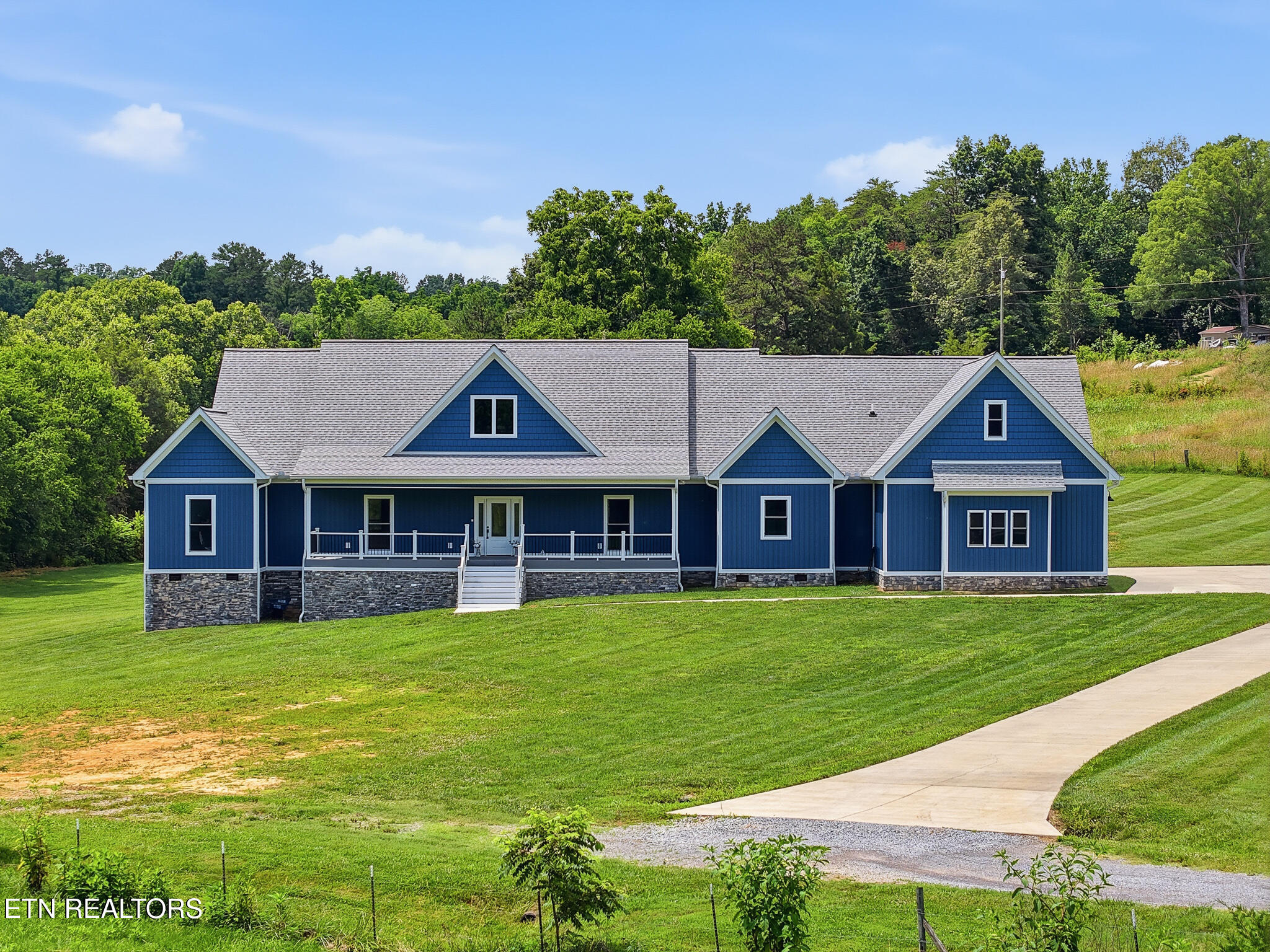 641 Zirkle Road Dandridge TN 37725
