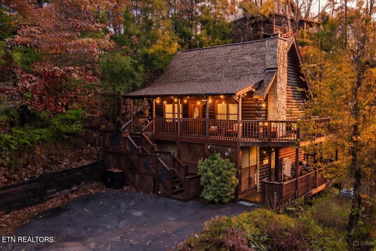 716 Golden Eagle Way Pigeon Forge TN 37863
