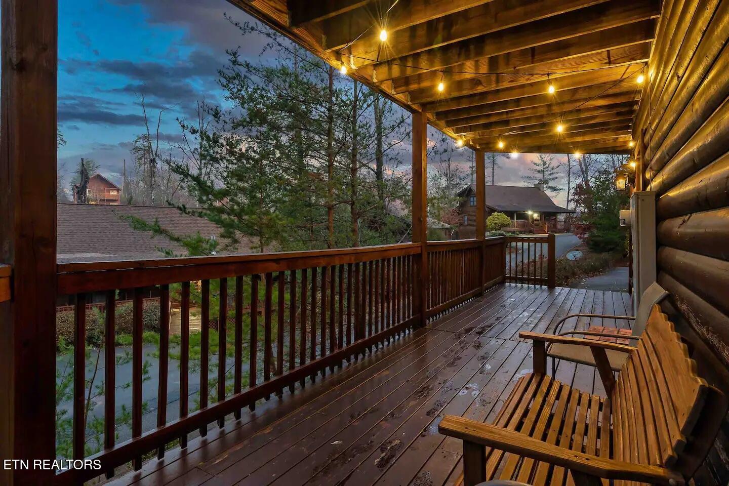 716 Golden Eagle Way Pigeon Forge TN 37863
